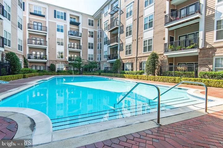 FITZ AT ROCKVILLE TOWN C - Residential