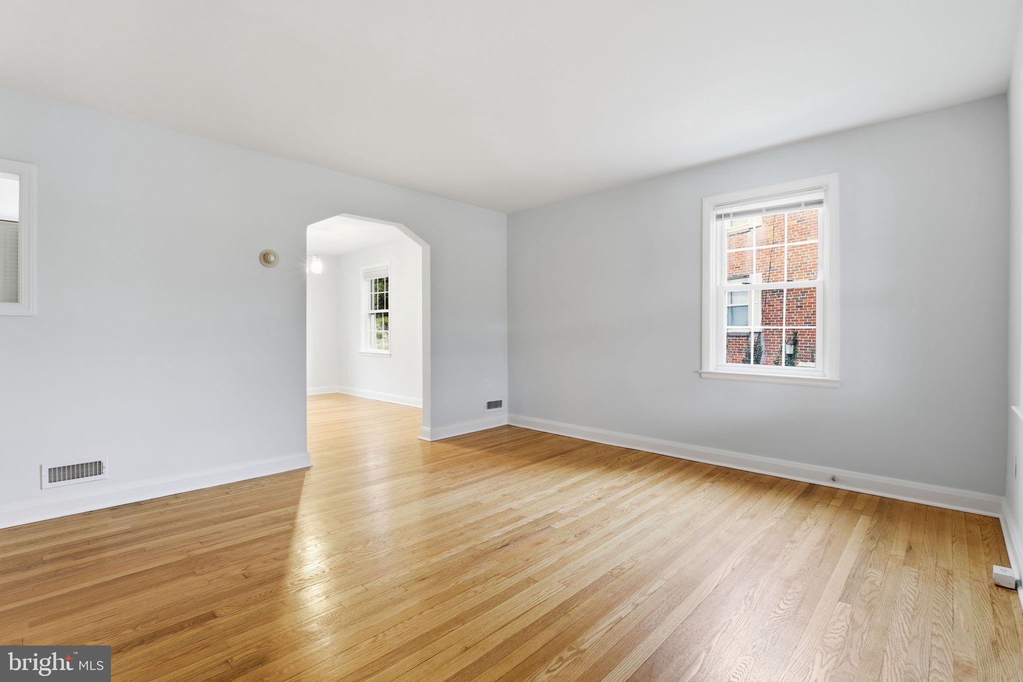 MOUNT RIDGE - Residential Lease