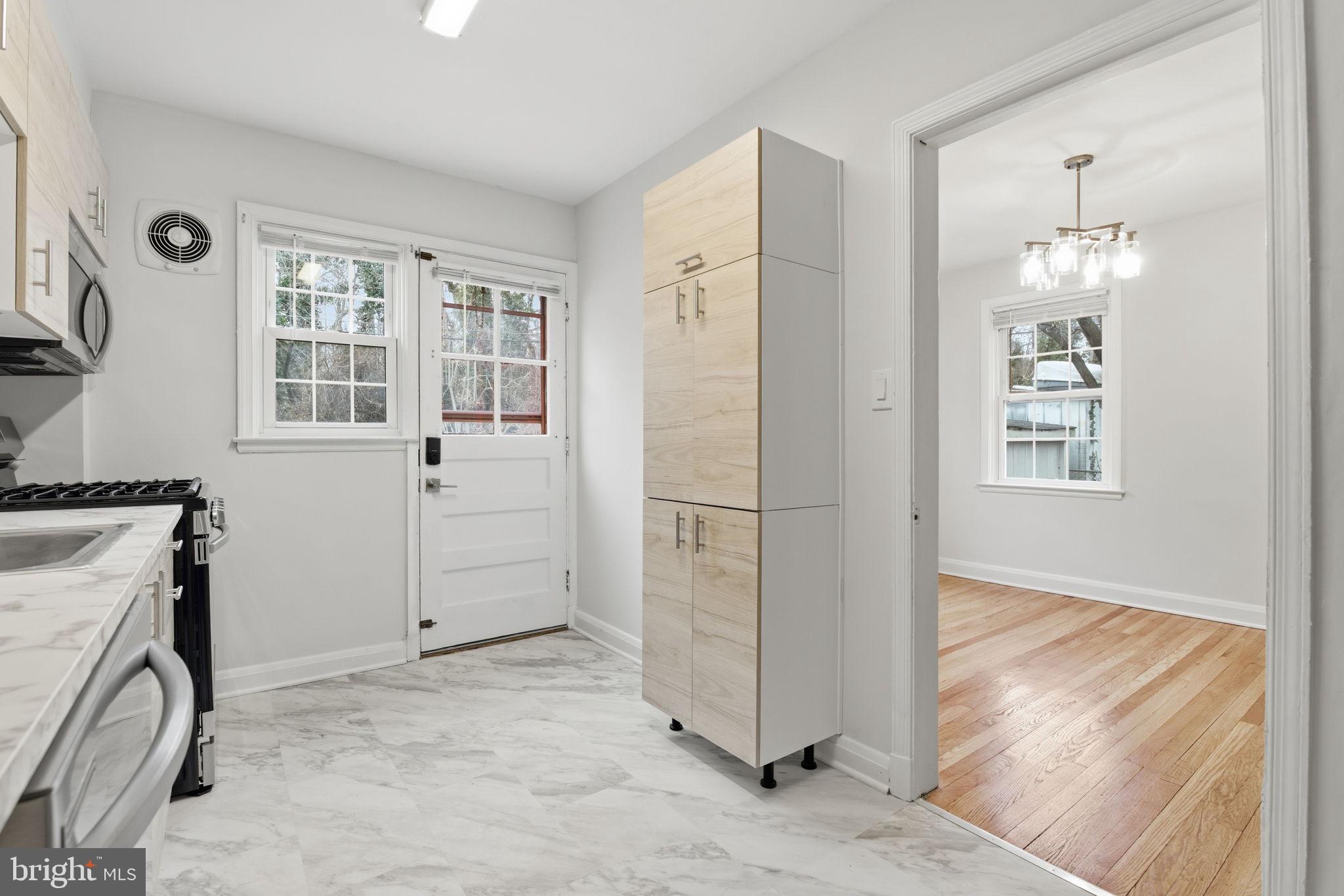 MOUNT RIDGE - Residential Lease