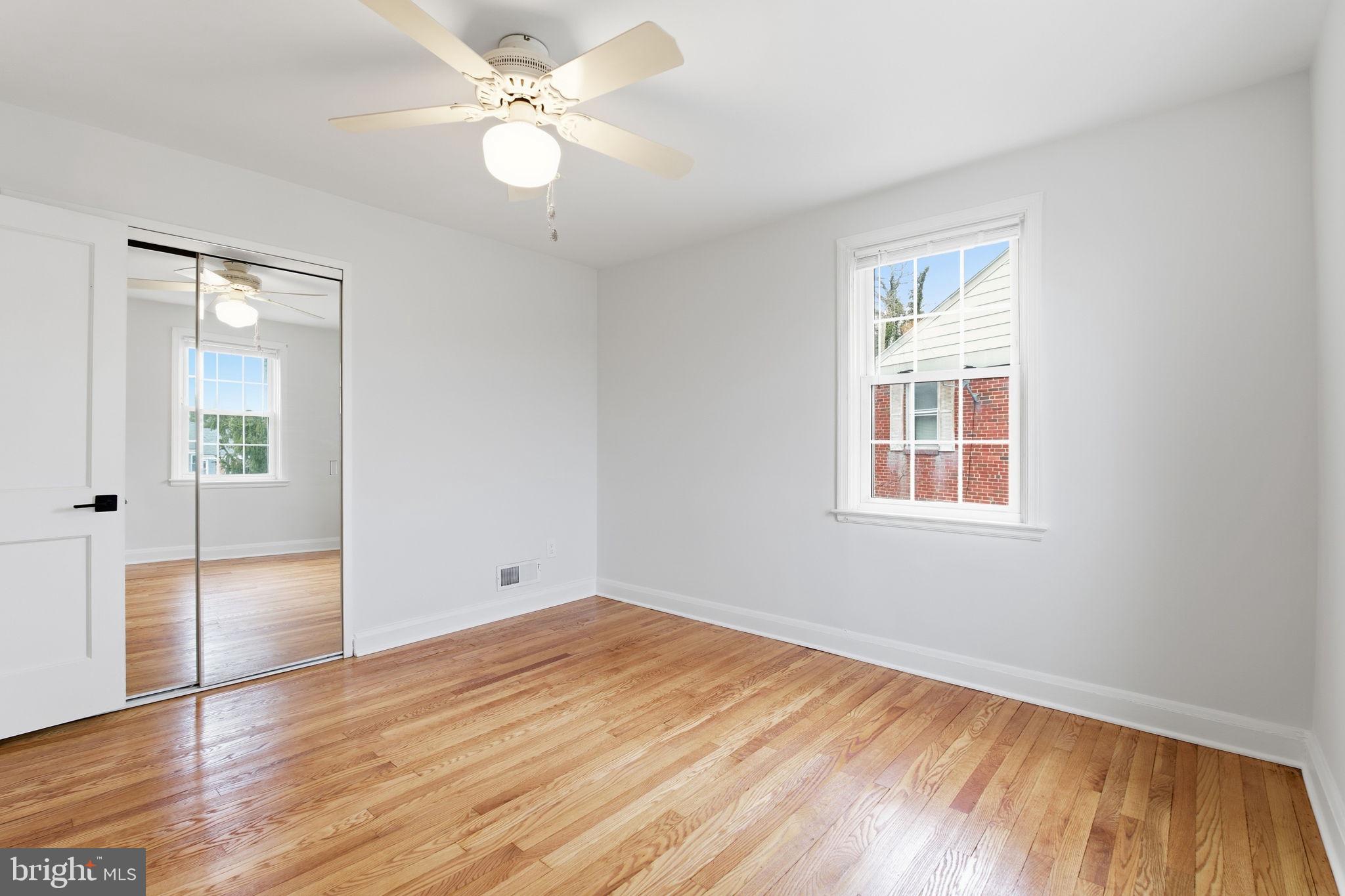 MOUNT RIDGE - Residential Lease