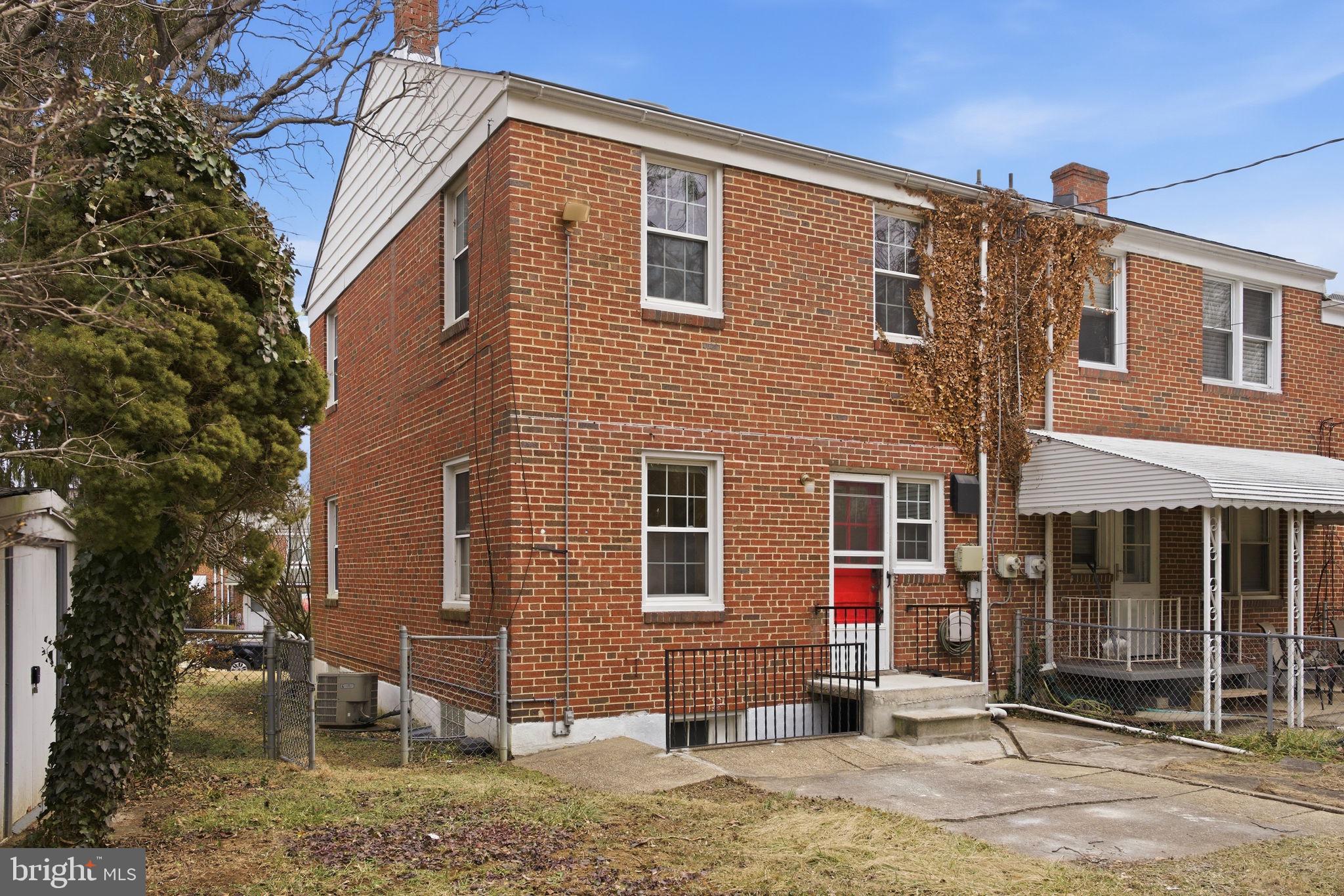 MOUNT RIDGE - Residential Lease