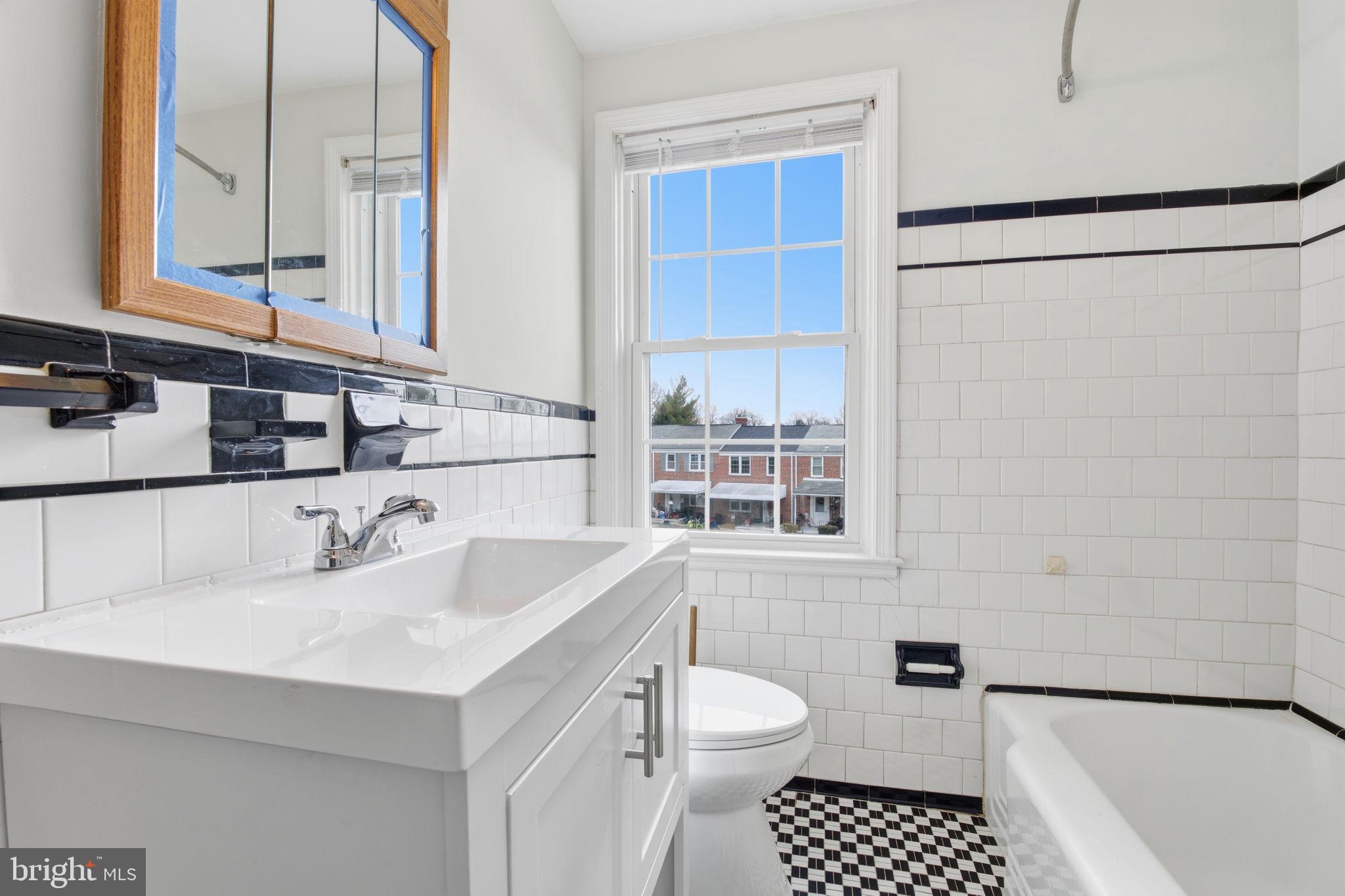 MOUNT RIDGE - Residential Lease