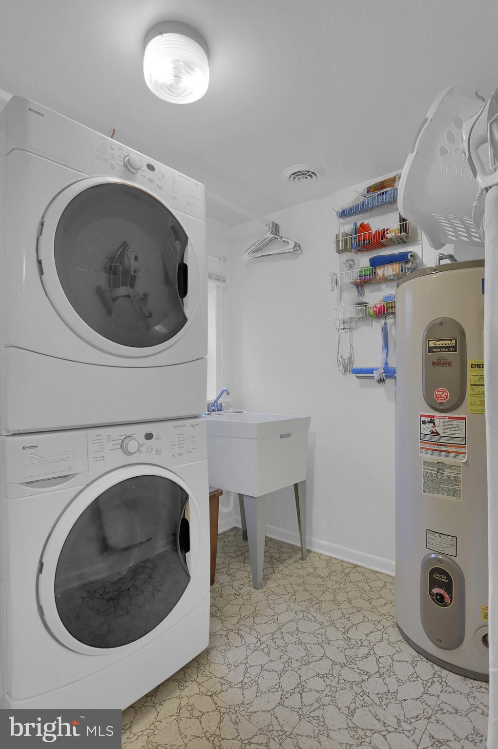 BRANDYWINE MANOR - Residential