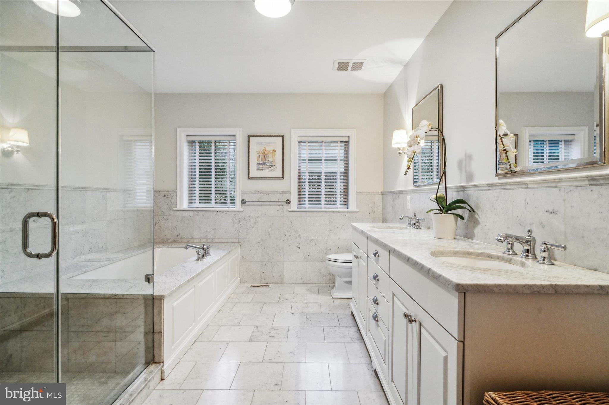 CHESTNUT HILL - Residential