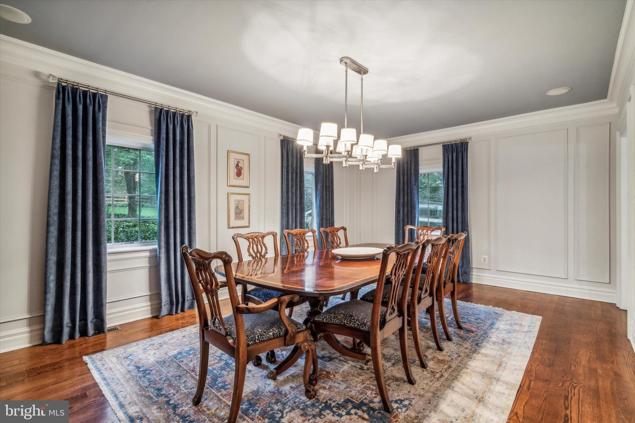 CHESTNUT HILL - Residential