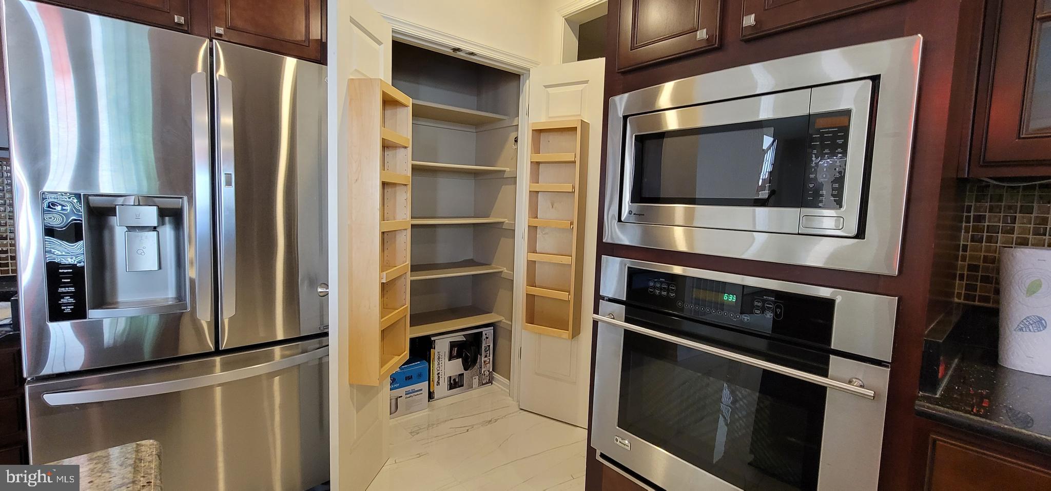 WINSBURY - Residential