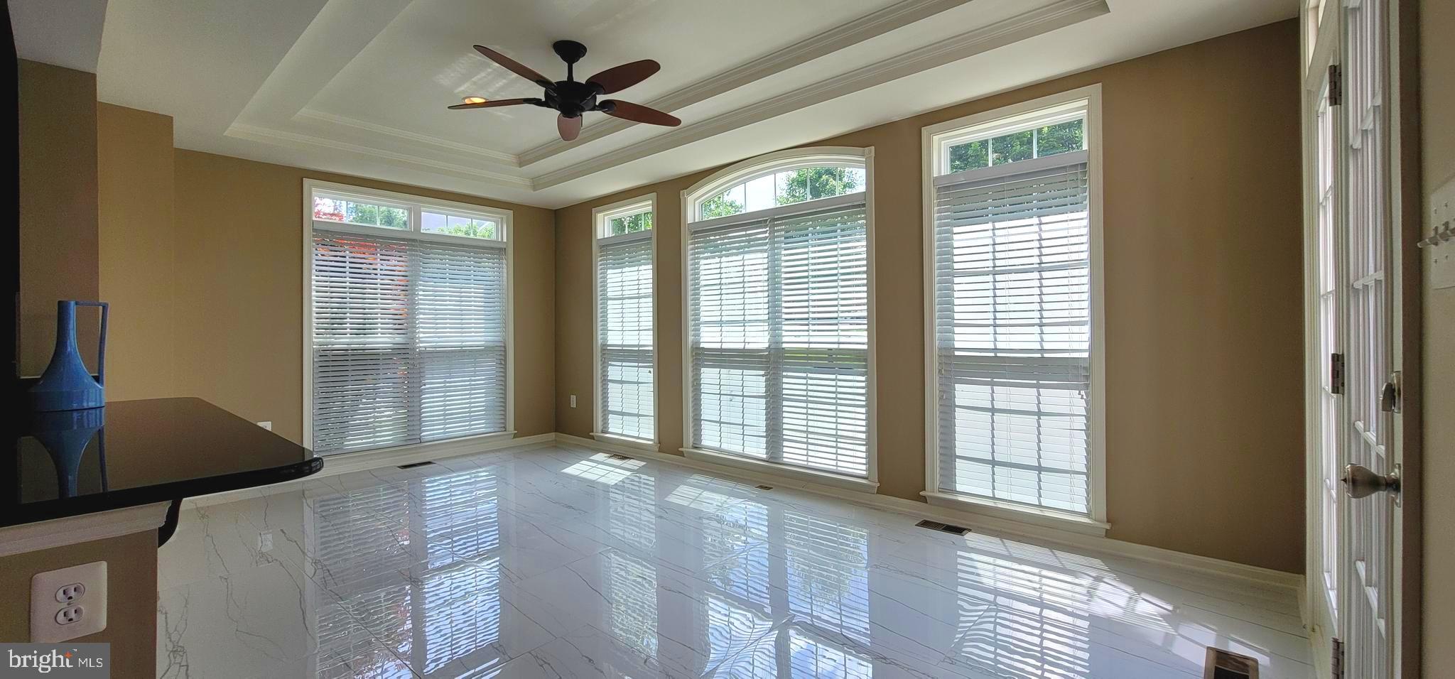 WINSBURY - Residential