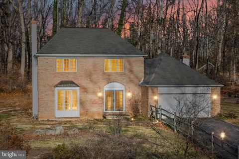 Photo of 105 Susans Lane, PERKIOMENVILLE, PA 18074 (MLS # PAMC2168118)