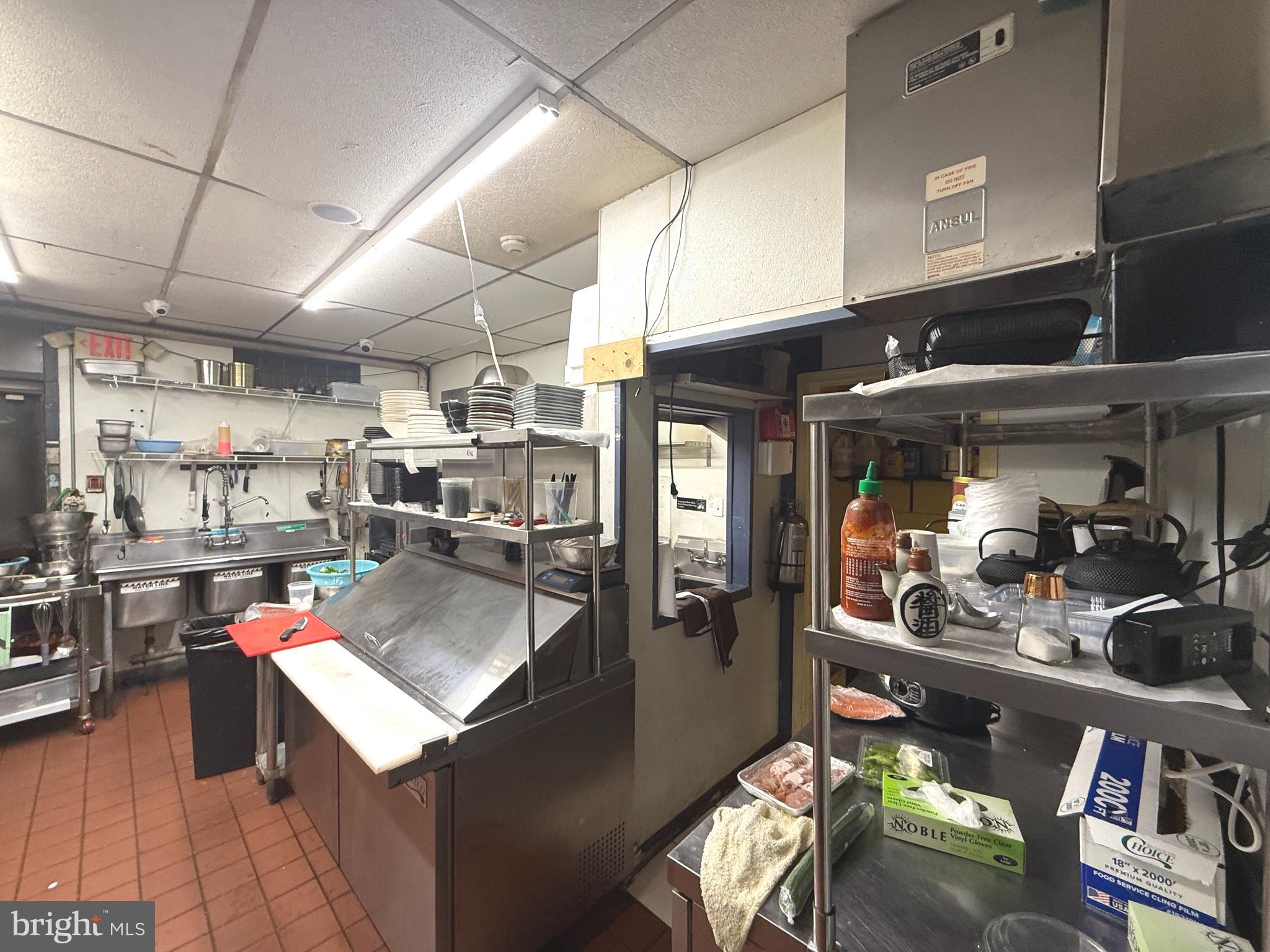 CENTER CITY - Commercial Sale