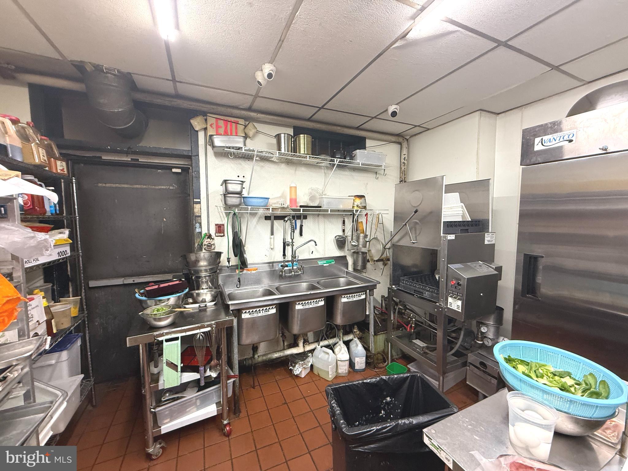 CENTER CITY - Commercial Sale