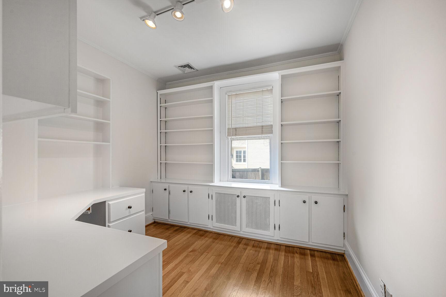 CHEVY CHASE TERRACE - Residential