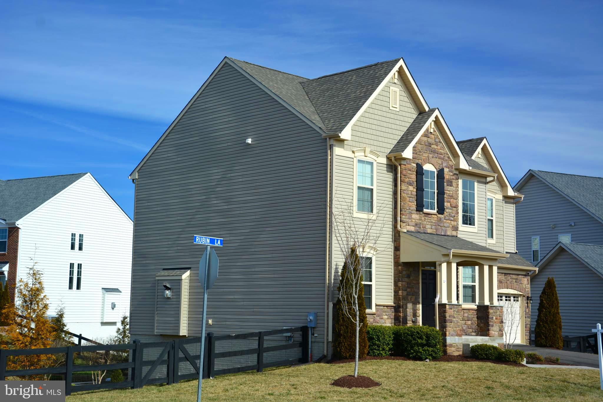 WULF CREST - Residential