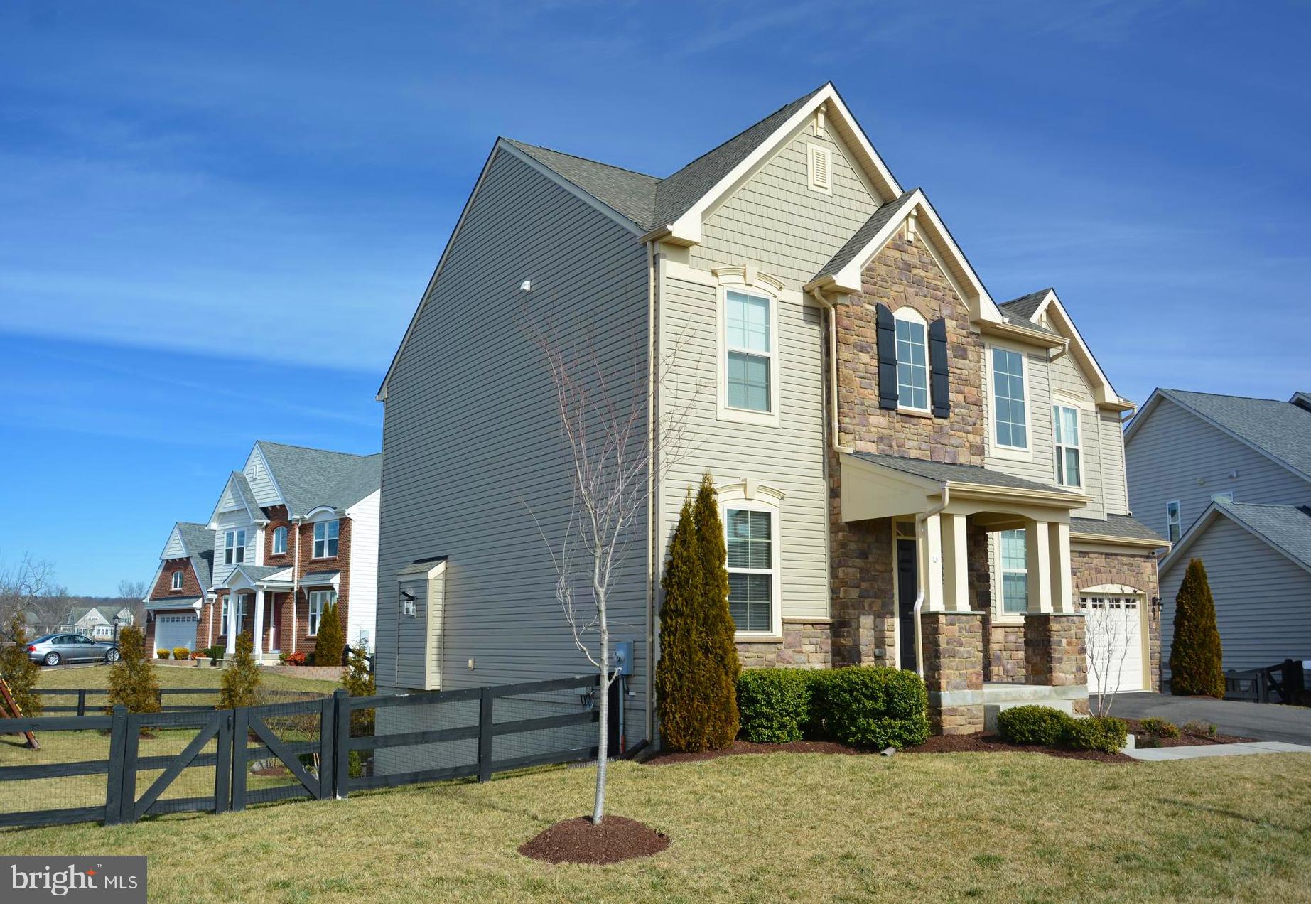 WULF CREST - Residential