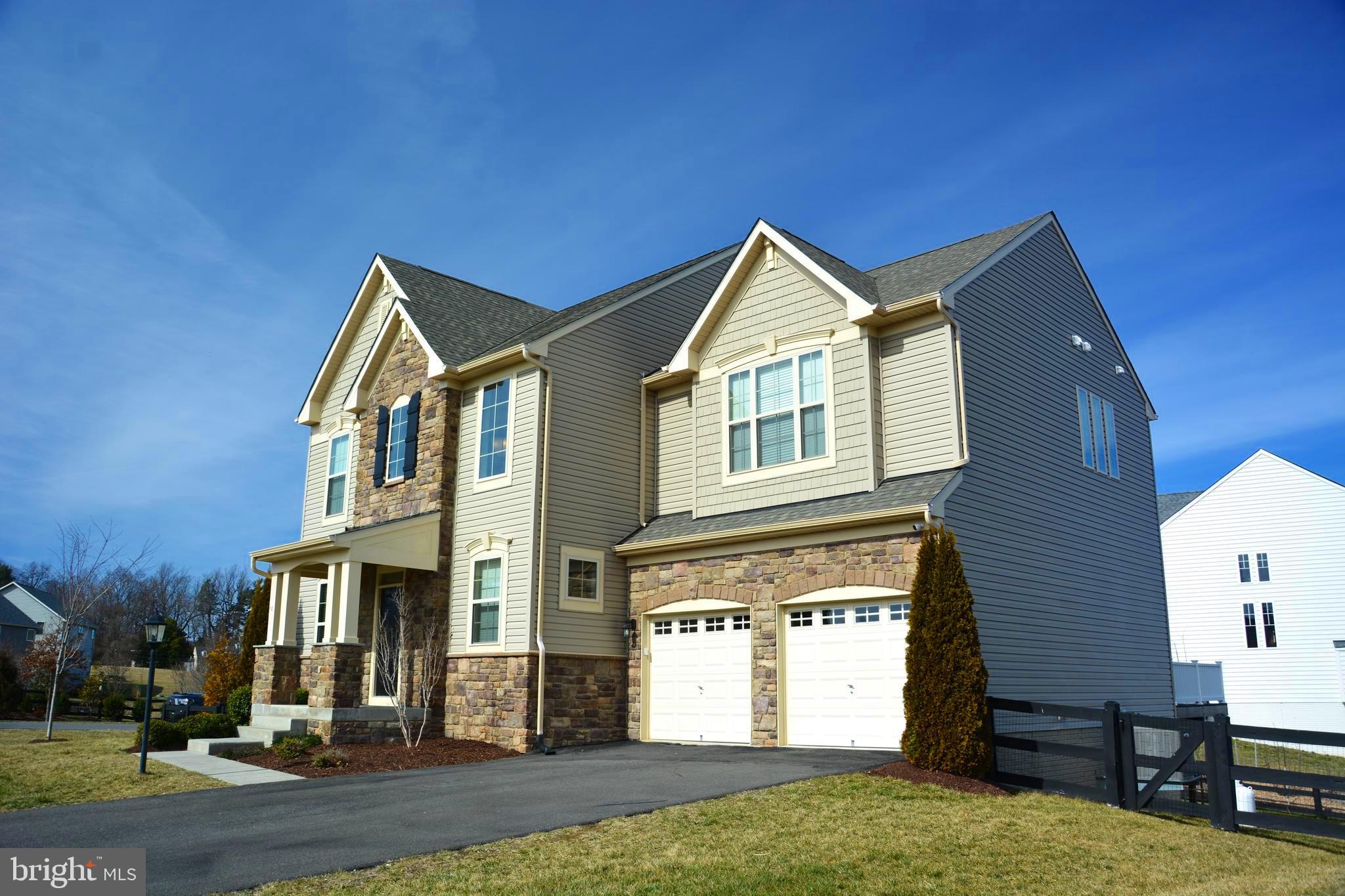 WULF CREST - Residential