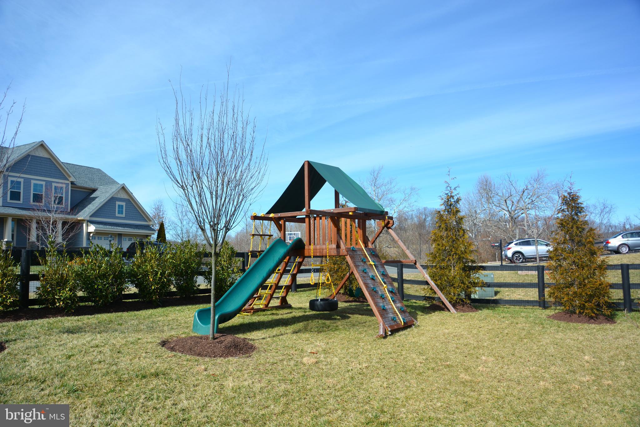 WULF CREST - Residential