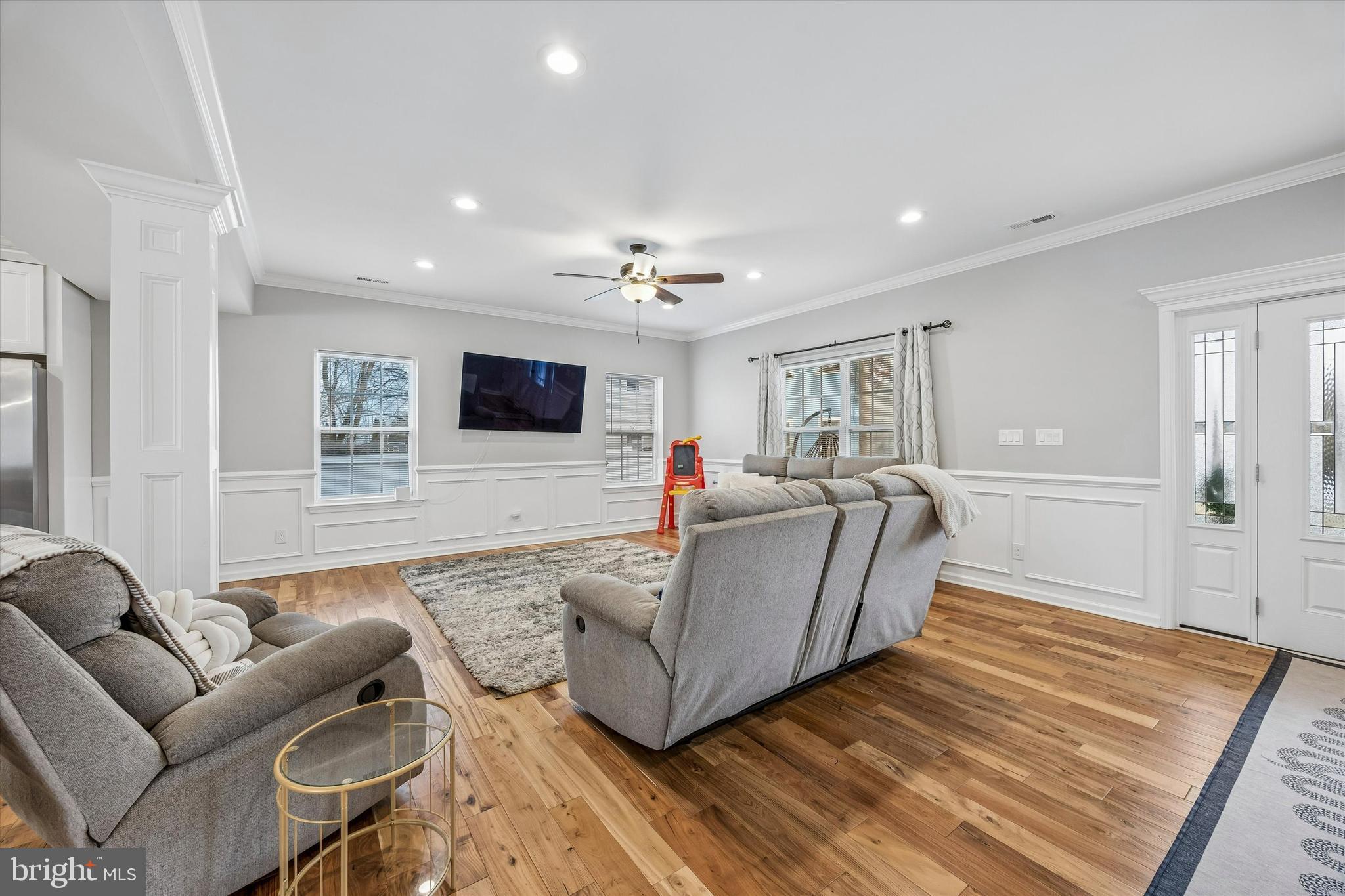 709 SHADYSIDE AVE. AVENUE