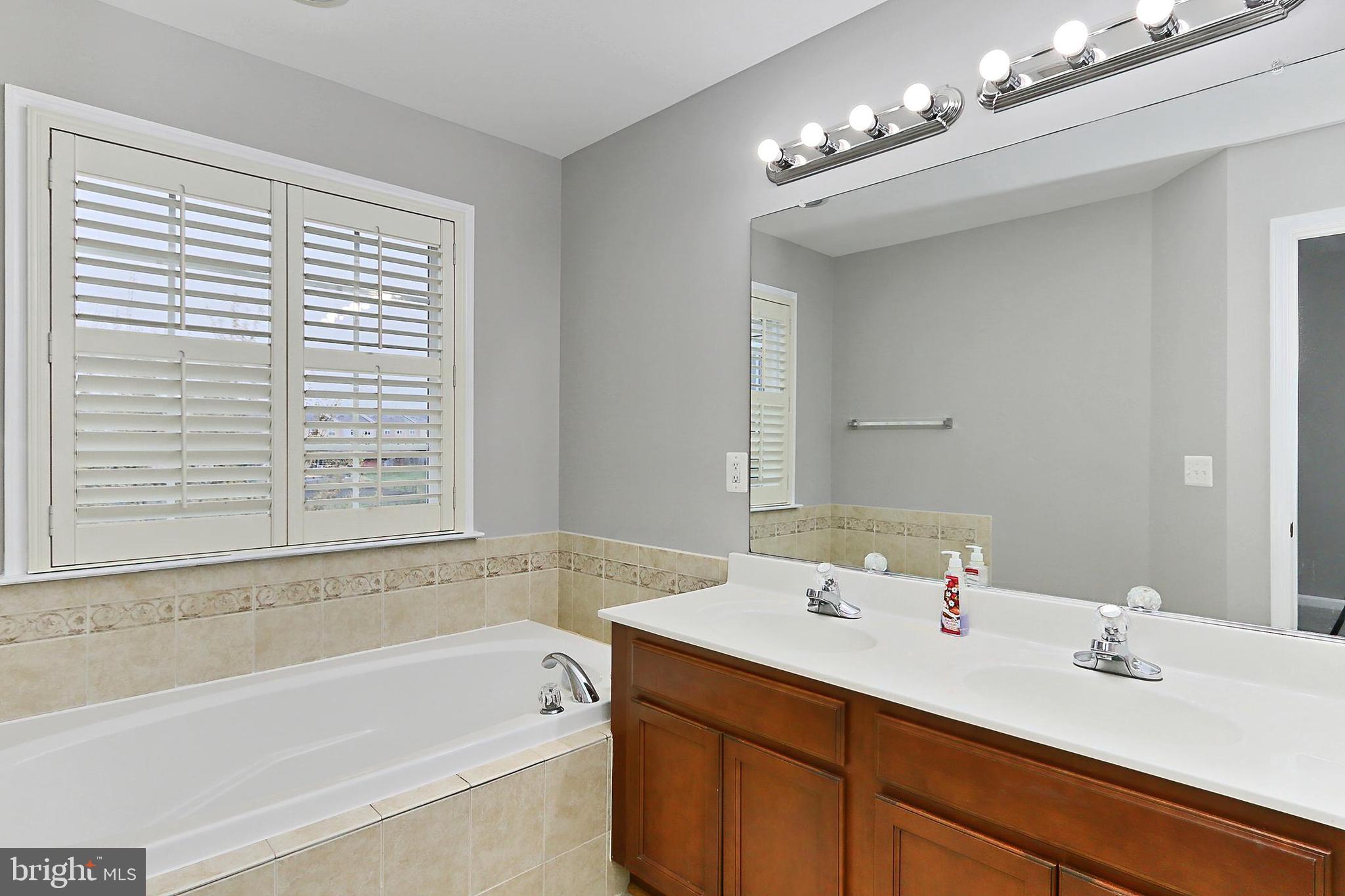 RIPPON LANDING - Residential