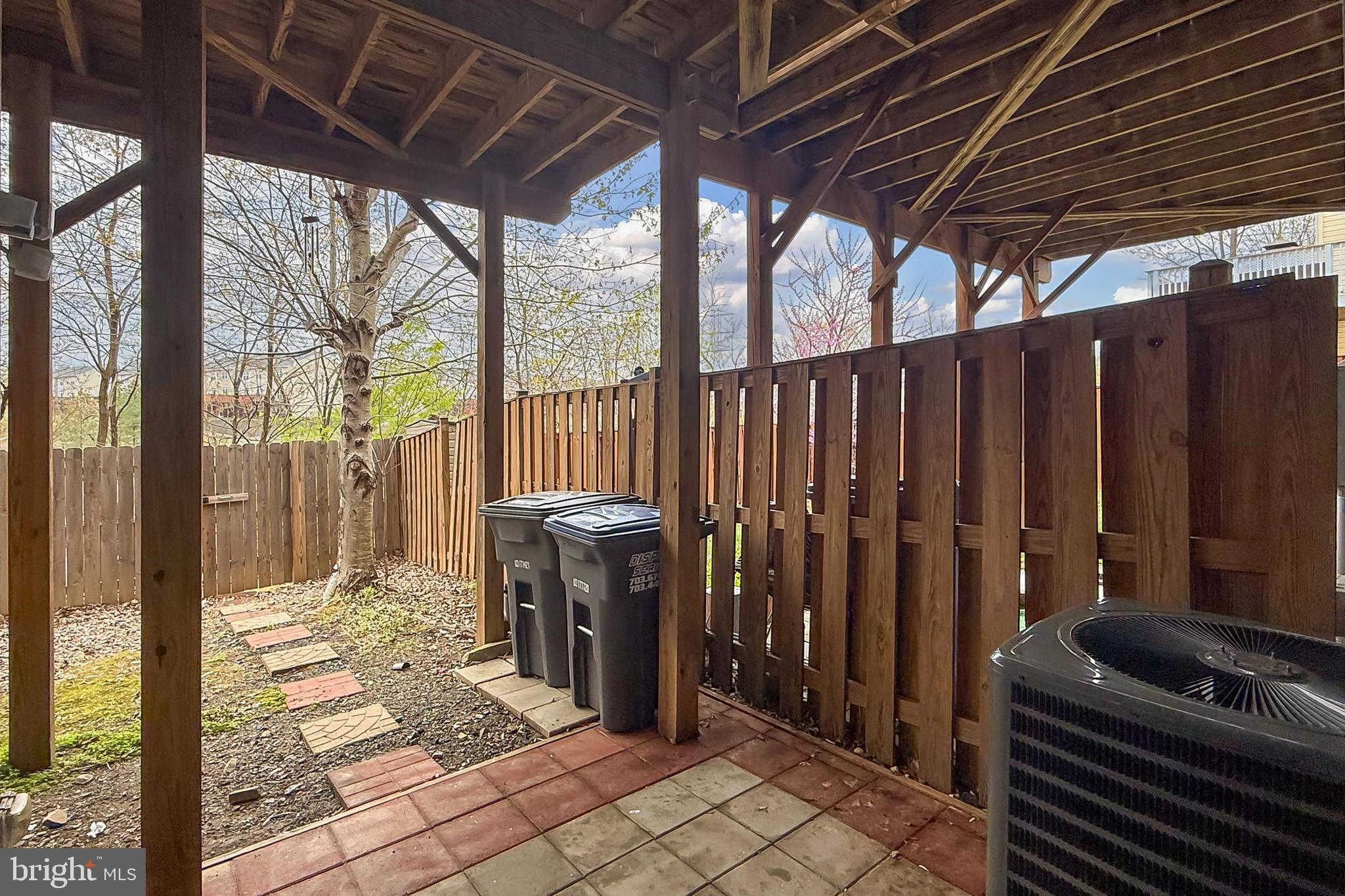 RIPPON LANDING - Residential