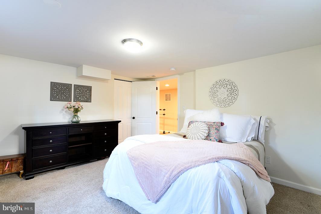 HILLSMERE ESTATES - Residential