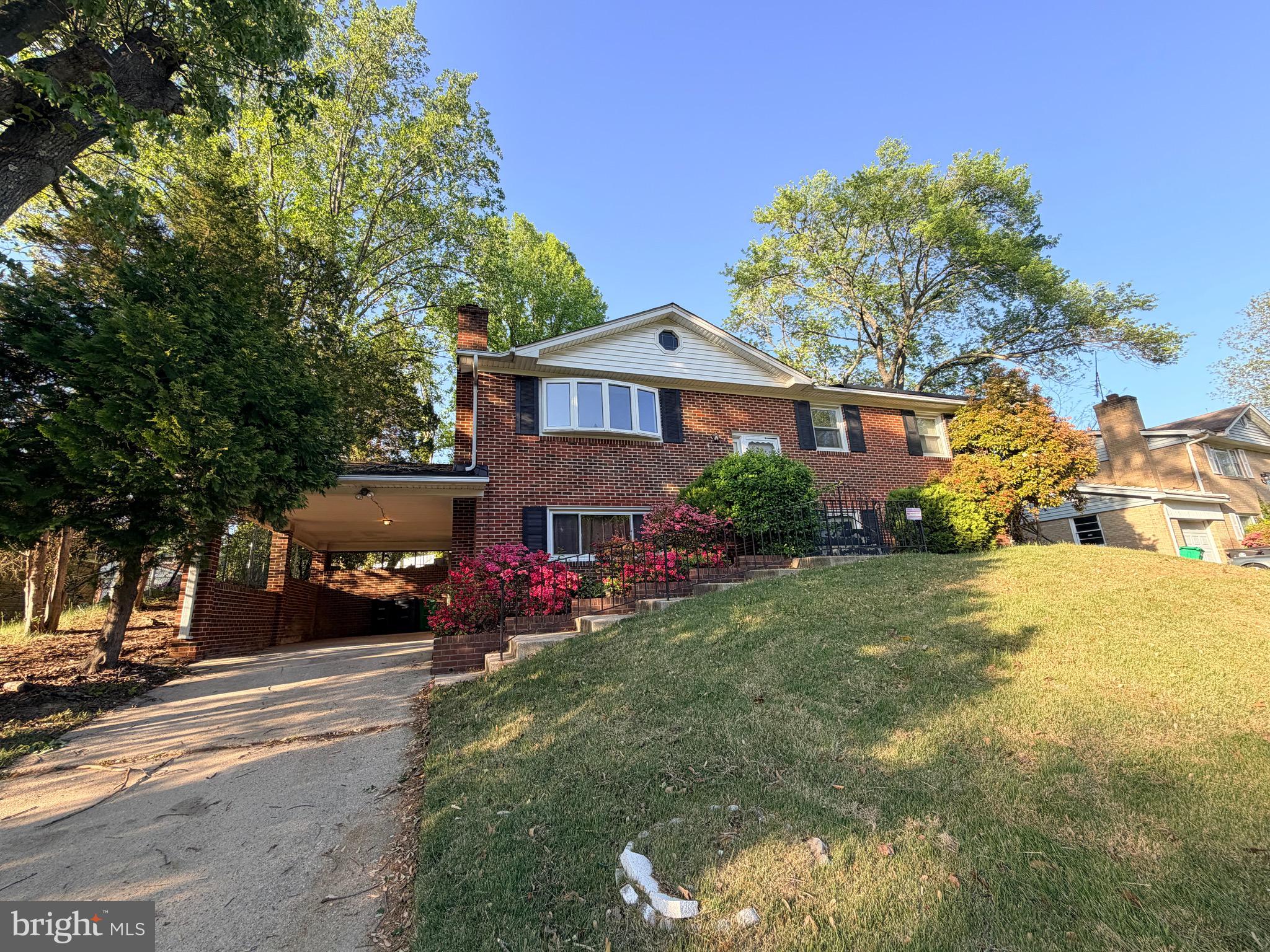 CLINTON HILLS - Residential