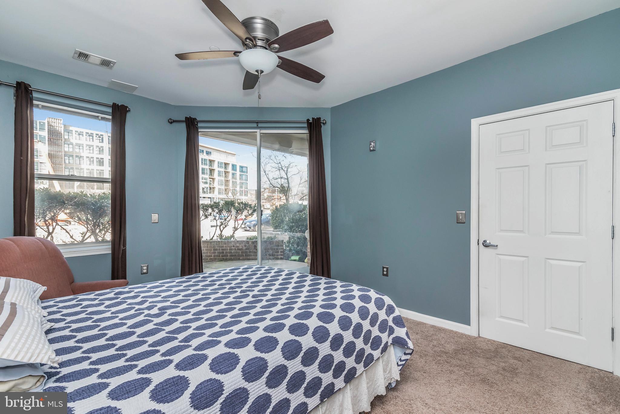 PIERSIDE AT HARBORVIEW - Residential Lease