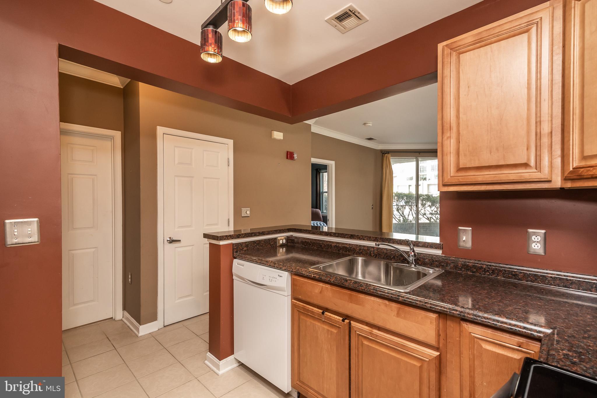 PIERSIDE AT HARBORVIEW - Residential Lease