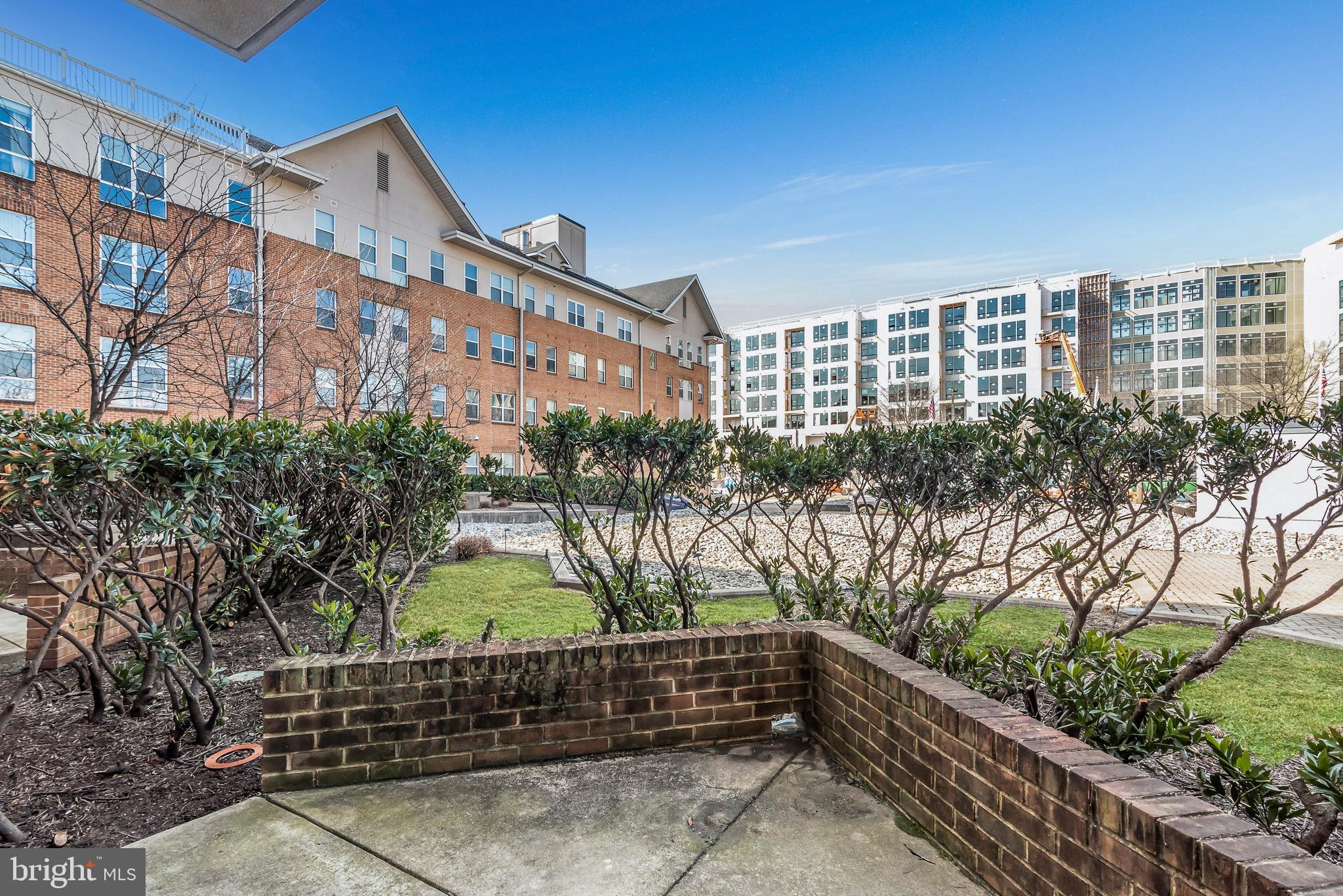 PIERSIDE AT HARBORVIEW - Residential Lease