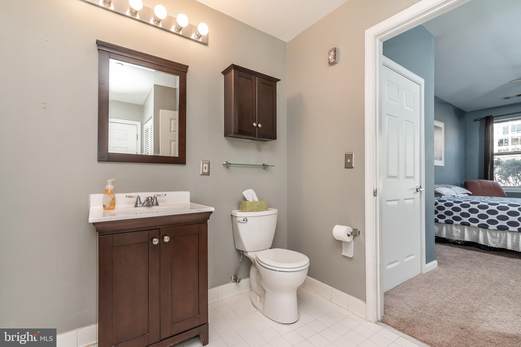 PIERSIDE AT HARBORVIEW - Residential Lease