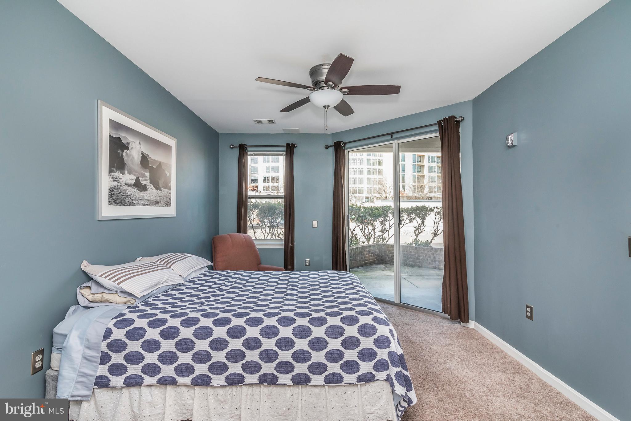 PIERSIDE AT HARBORVIEW - Residential Lease