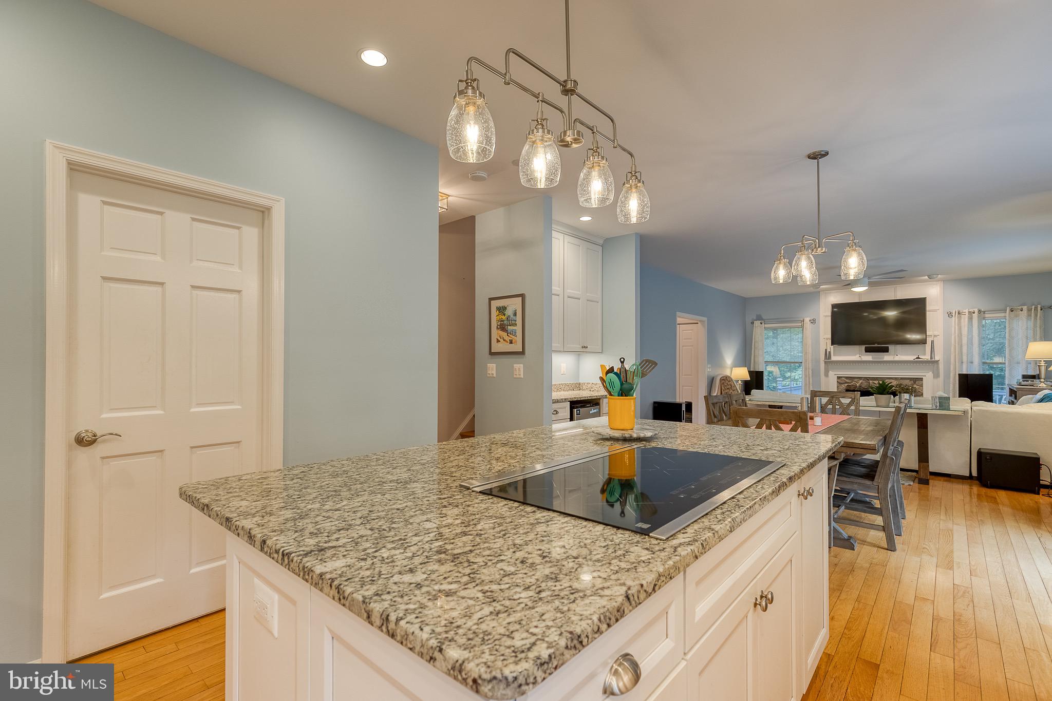 LAKE WHIPPOORWILL - Residential