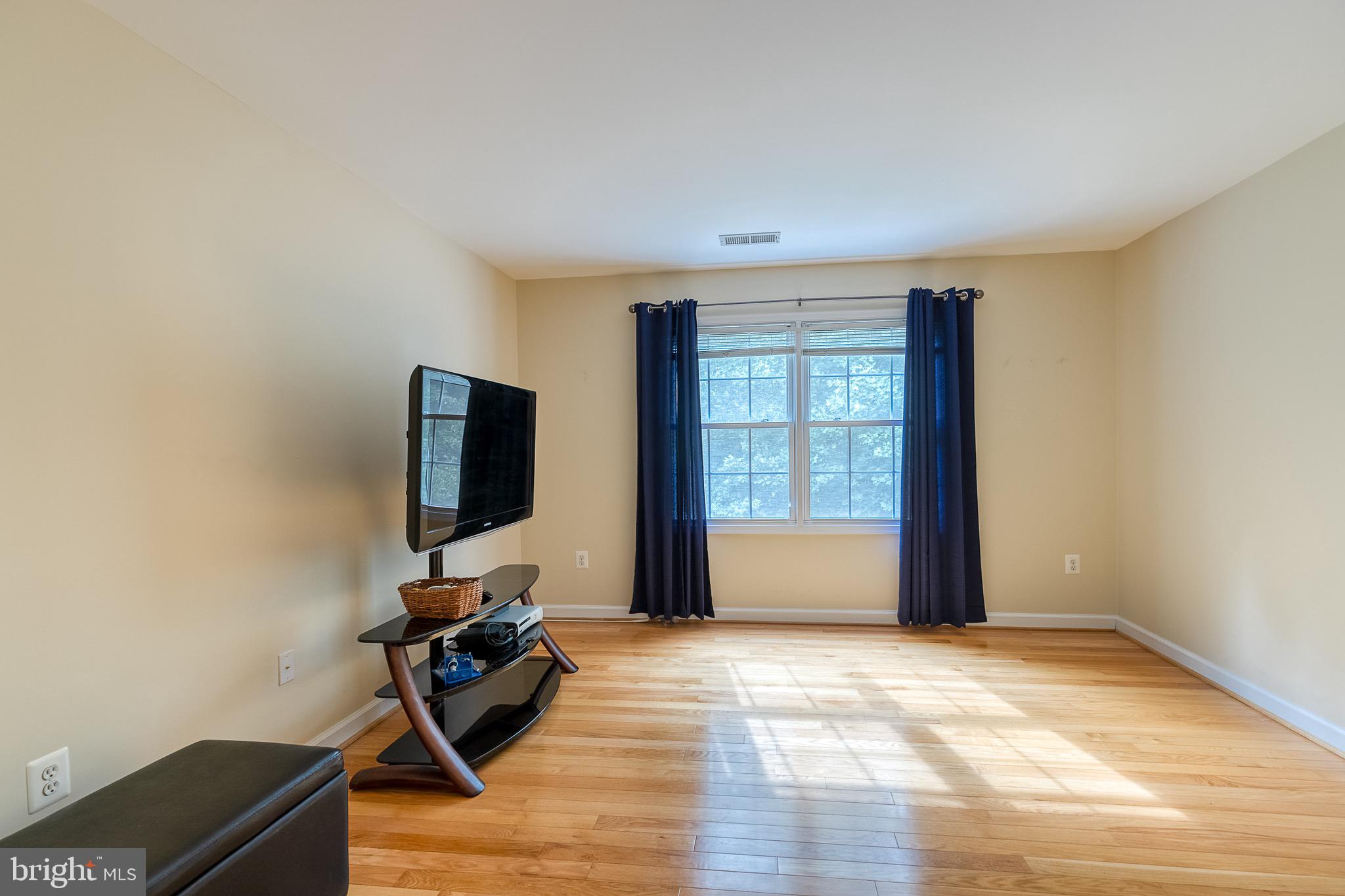 LAKE WHIPPOORWILL - Residential