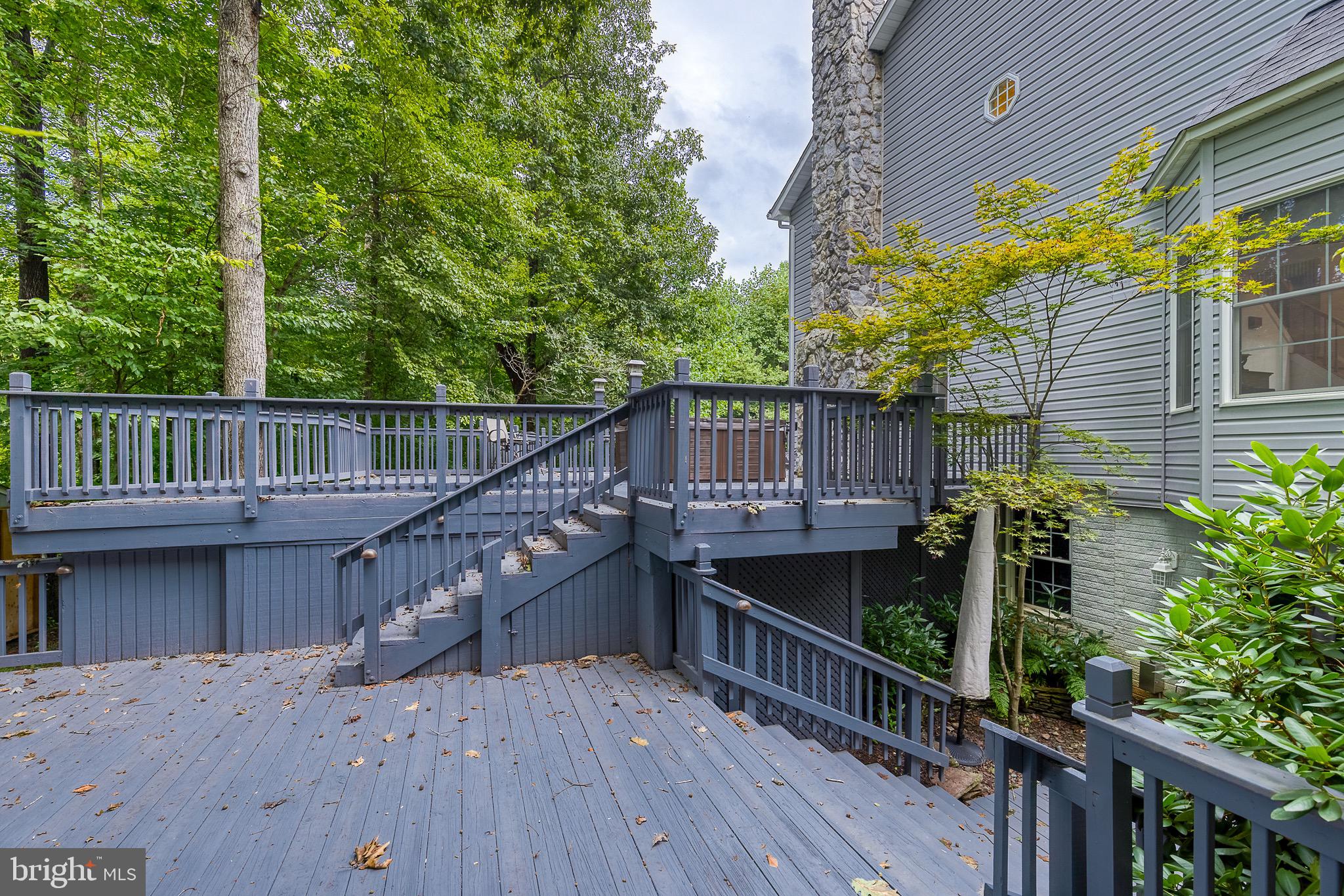 LAKE WHIPPOORWILL - Residential