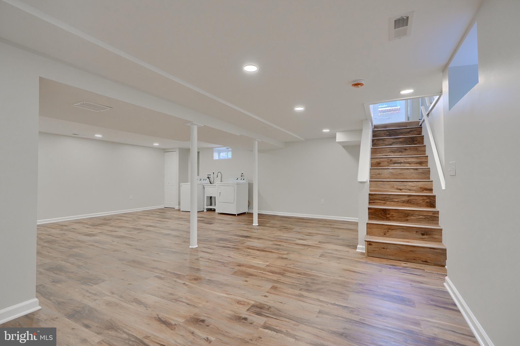 ROSEDALE GARDENS - Residential