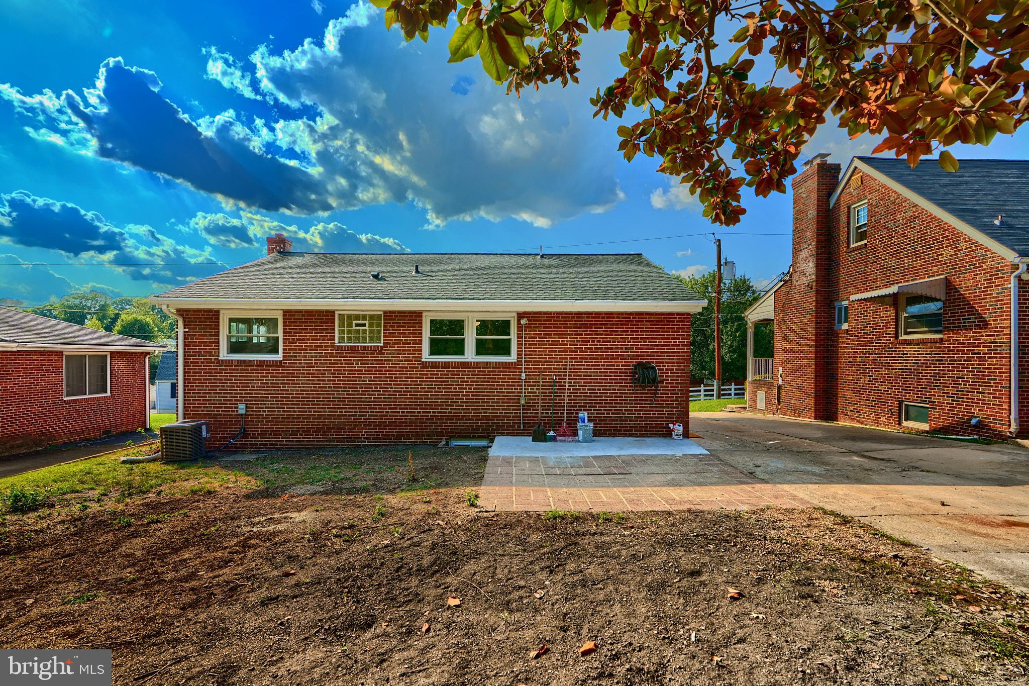 ROSEDALE GARDENS - Residential