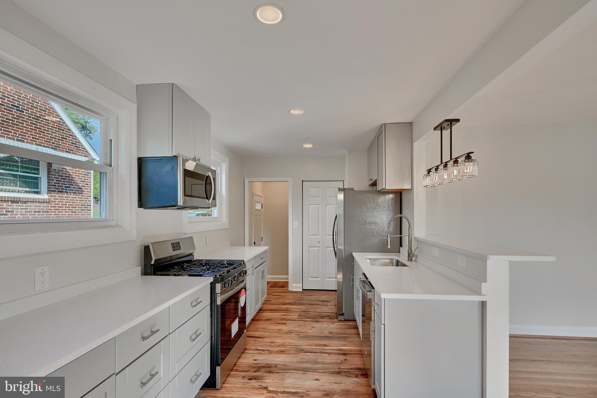 ROSEDALE GARDENS - Residential