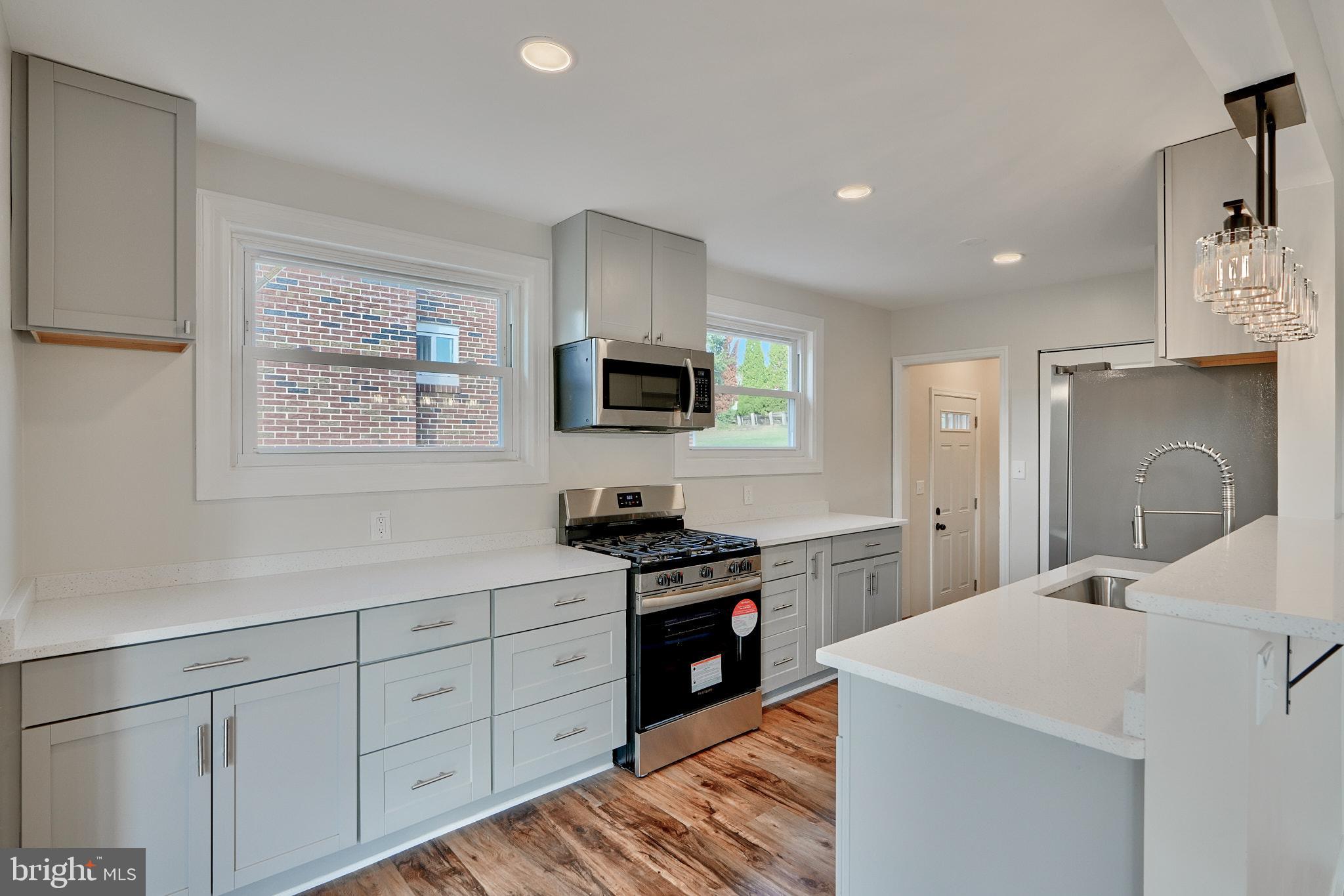 ROSEDALE GARDENS - Residential