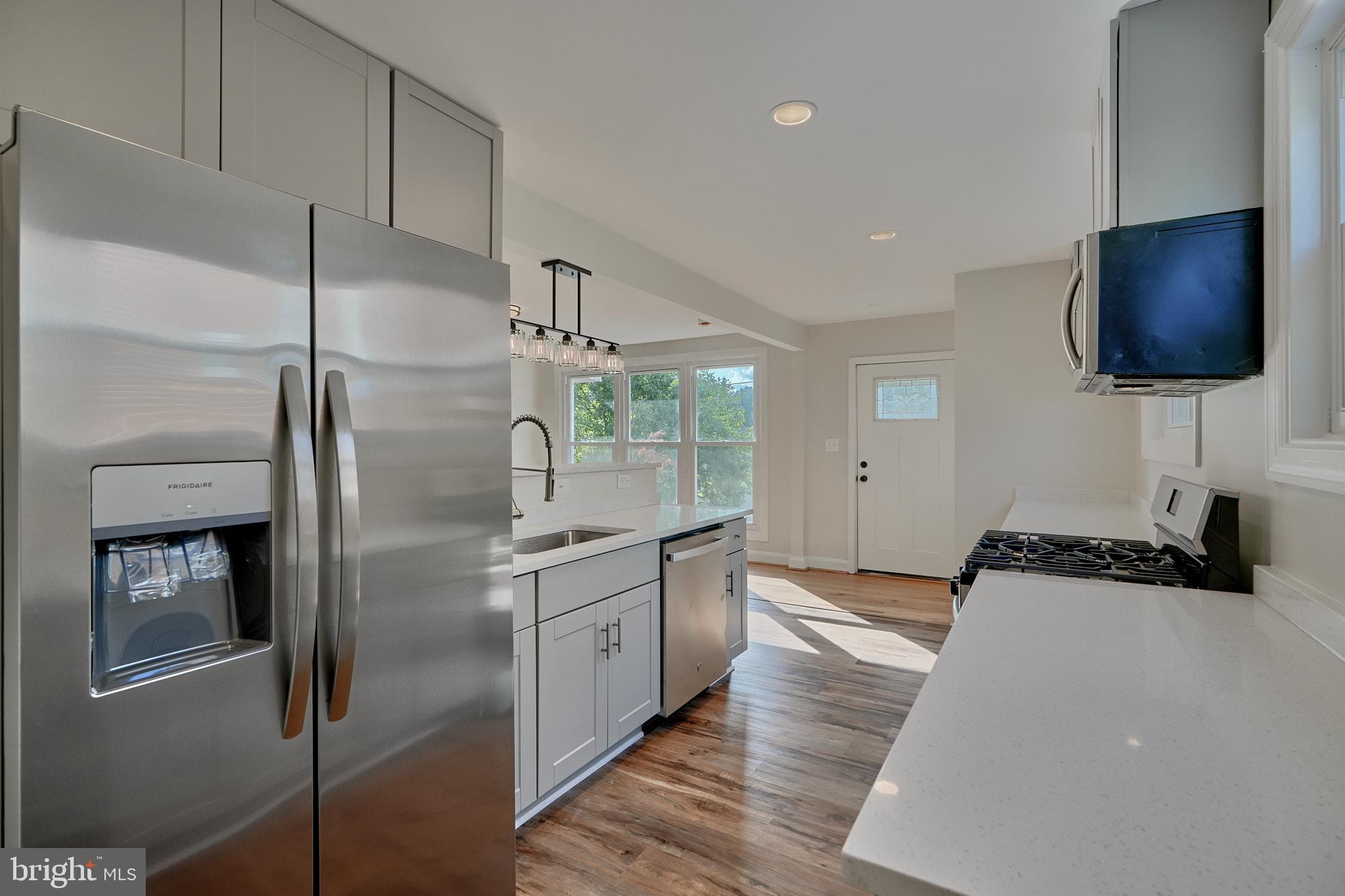 ROSEDALE GARDENS - Residential