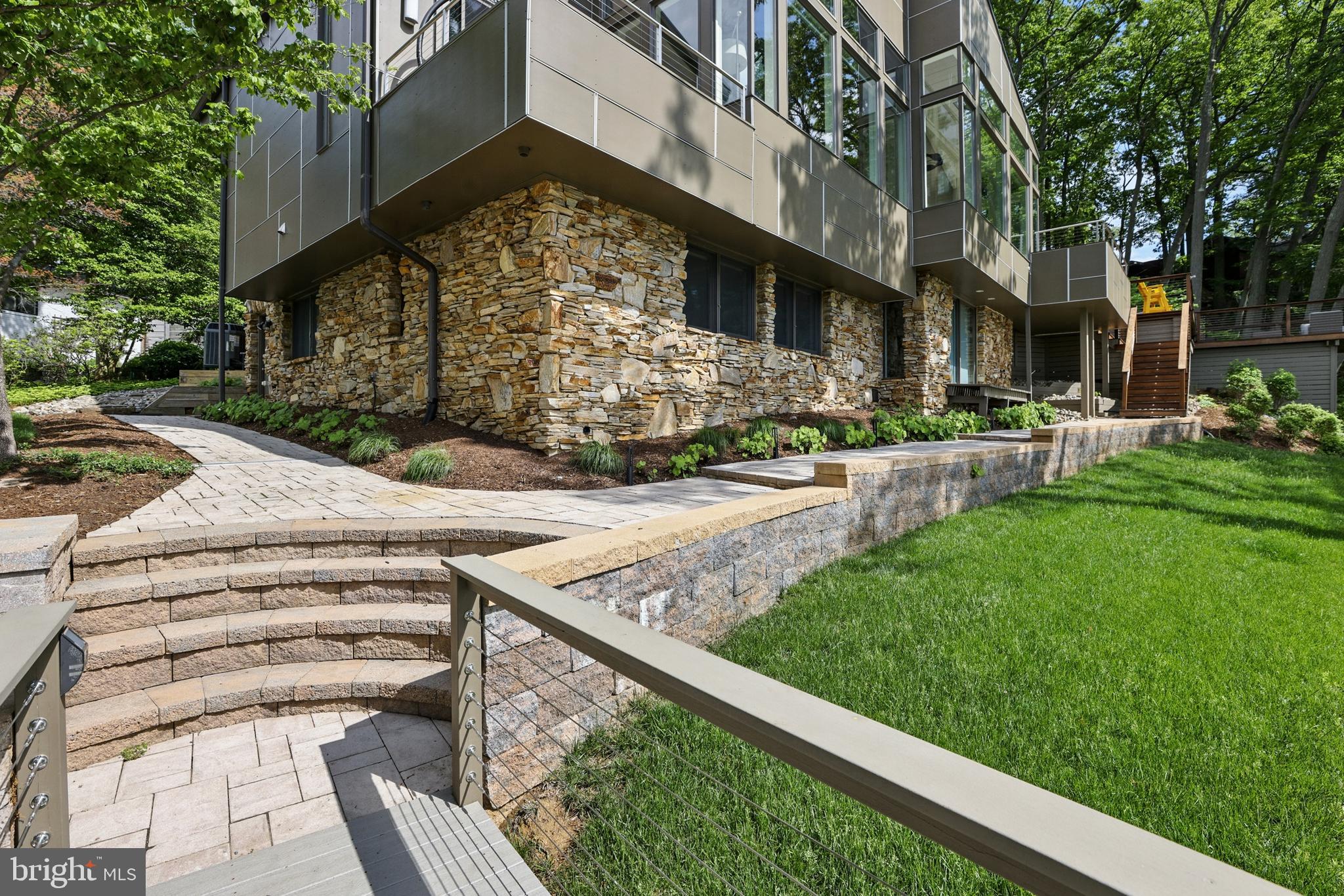 GLEN OBAN - Residential