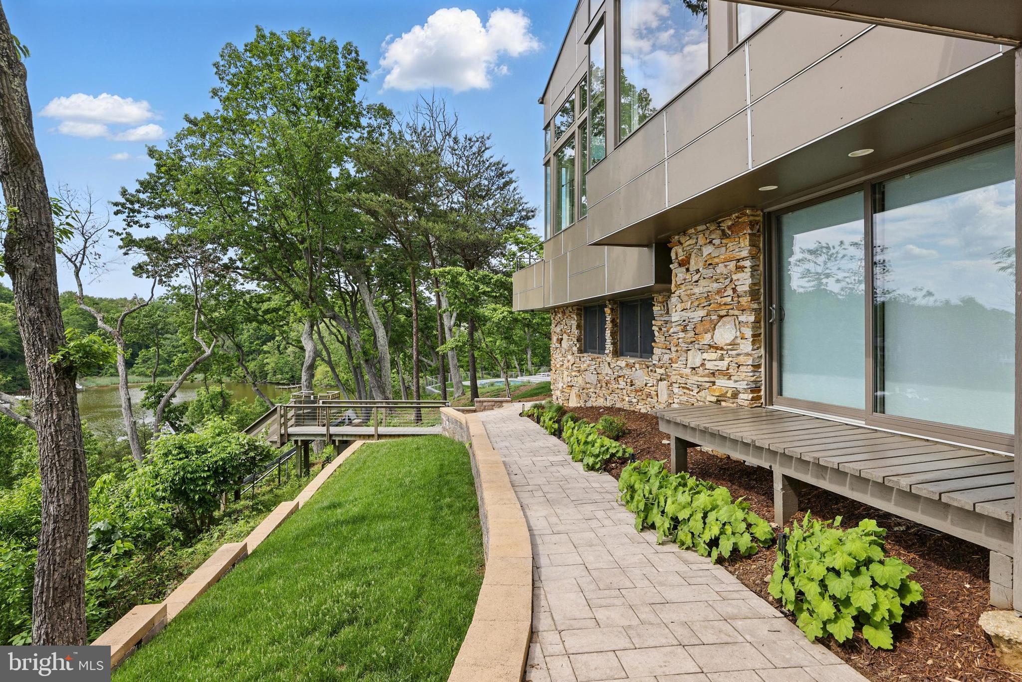 GLEN OBAN - Residential