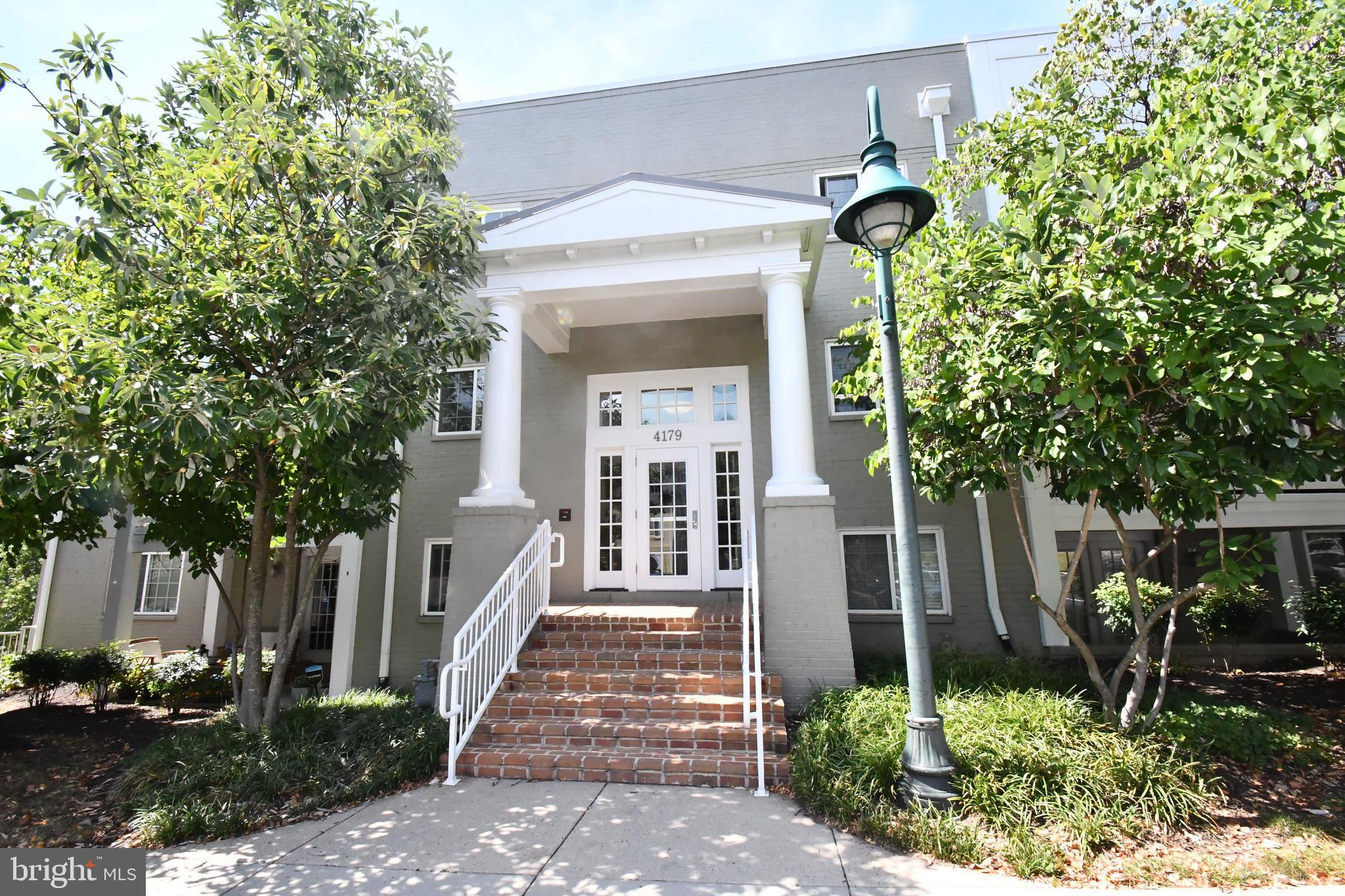 WEST VILLAGE OF SHIRLINGTON - Residential Lease