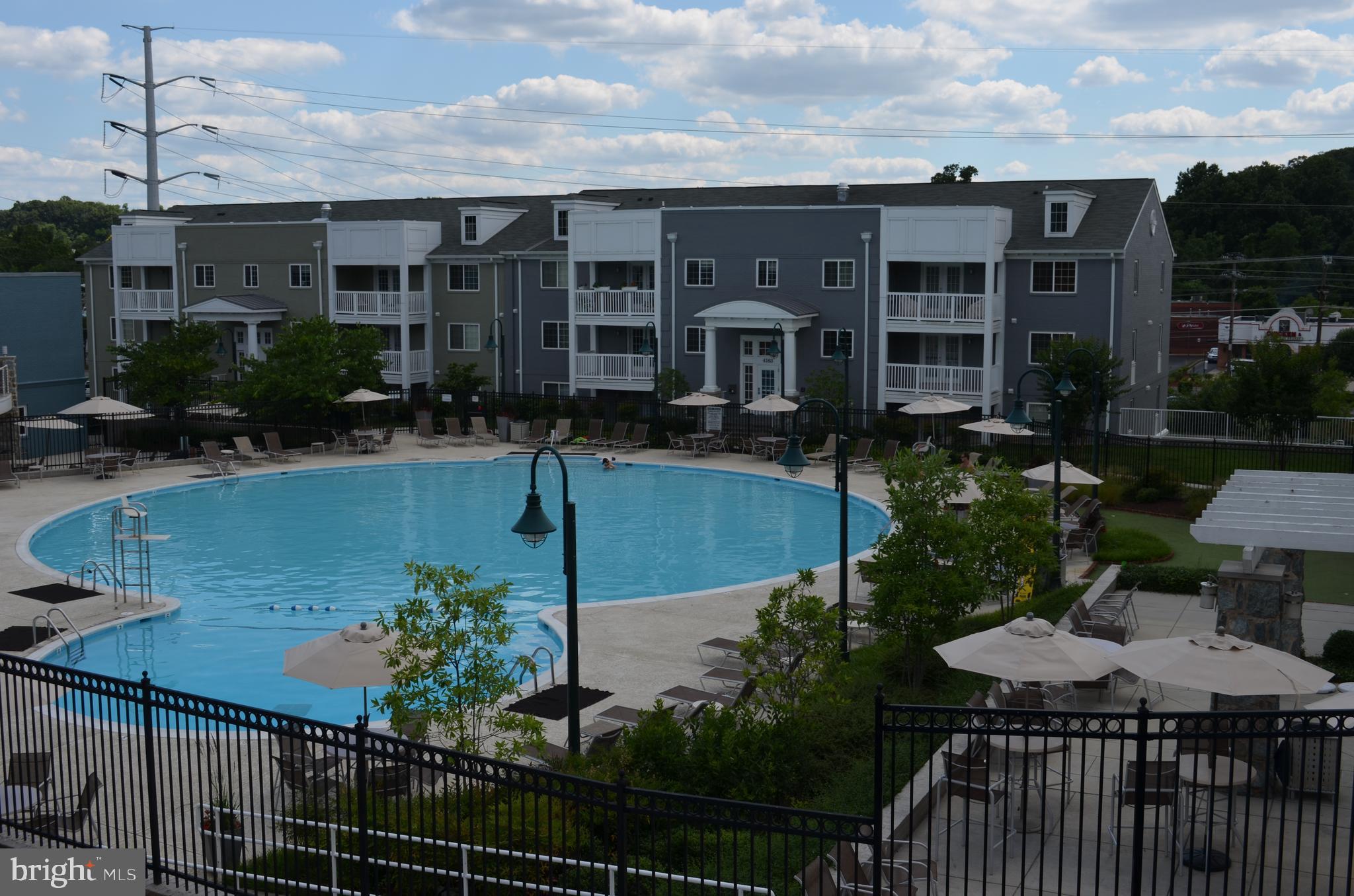 WEST VILLAGE OF SHIRLINGTON - Residential Lease
