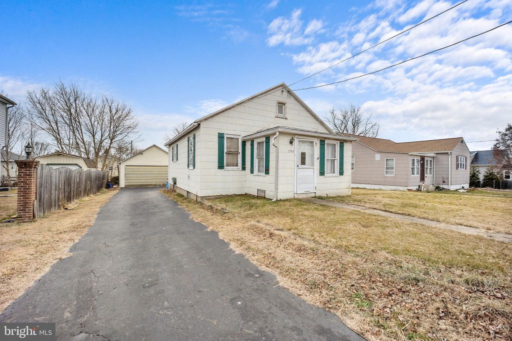Photo of 1349 Plum Street, MARCUS HOOK, PA 19061 (MLS # PADE2106386)