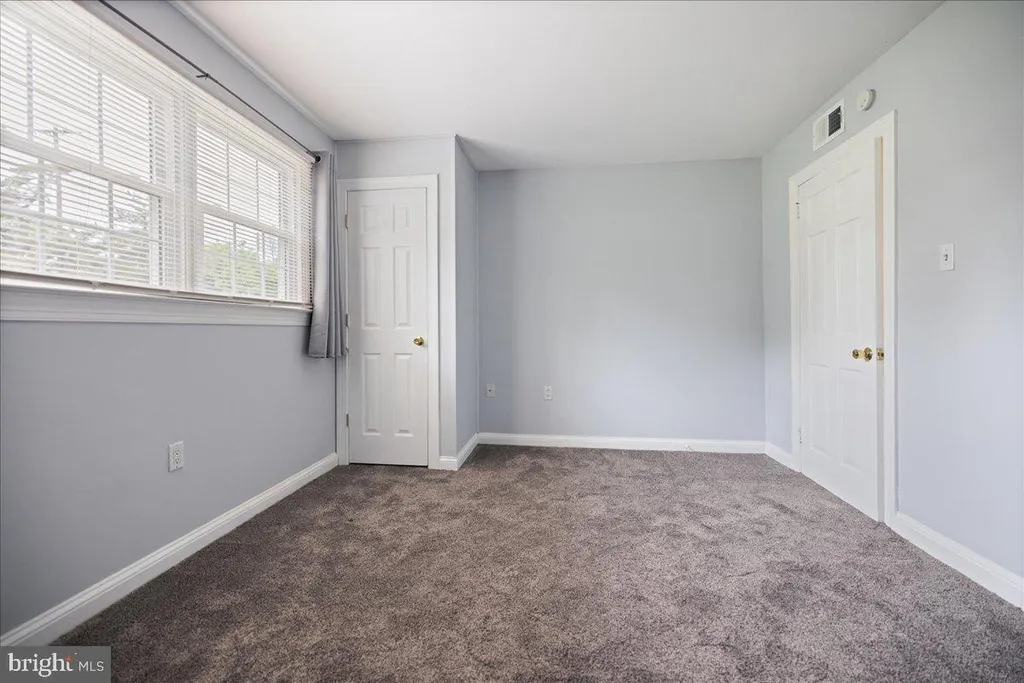 112 Yardley Commons, Yardley, PA 19067