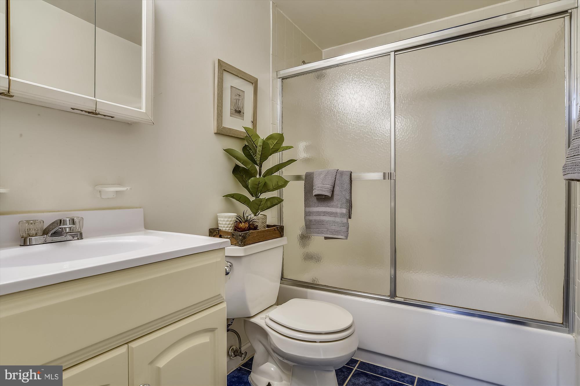 DALE CITY - Residential