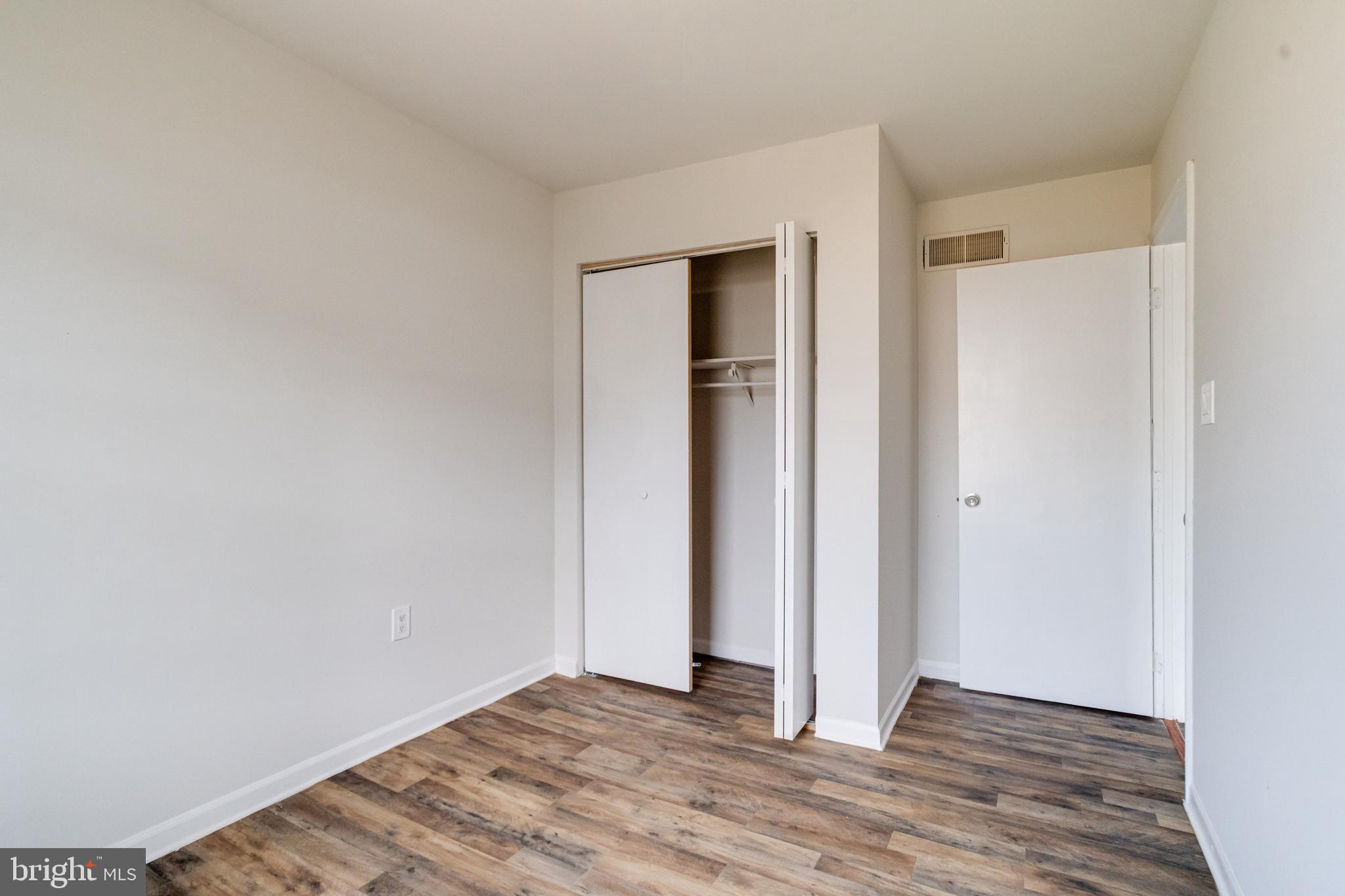 VILLAGE KNOLL - Residential