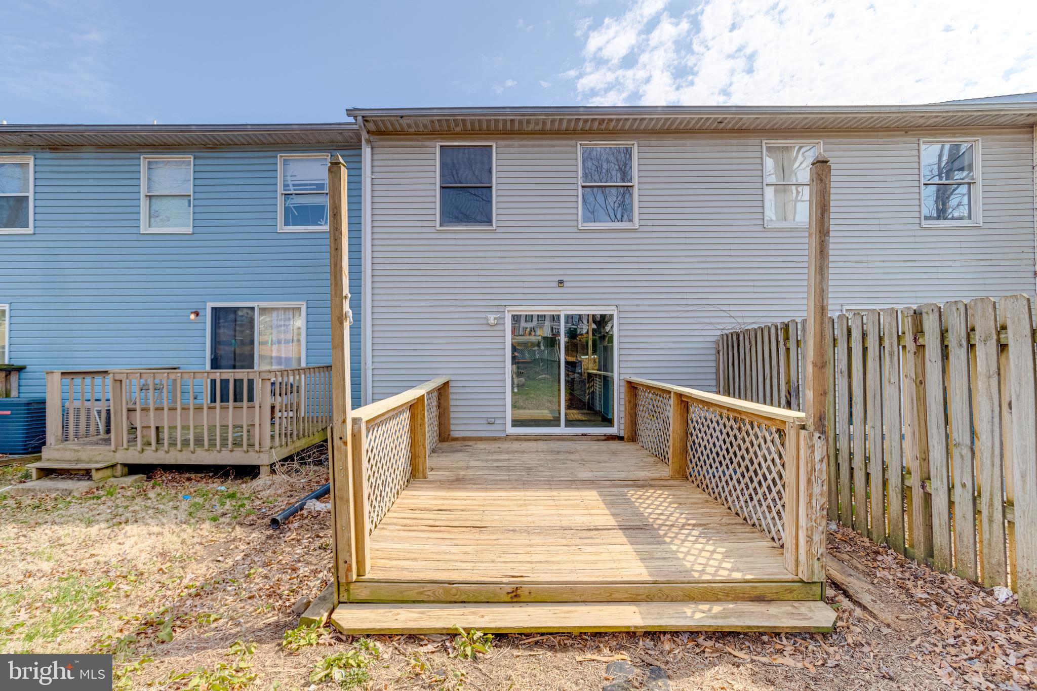 VILLAGE KNOLL - Residential