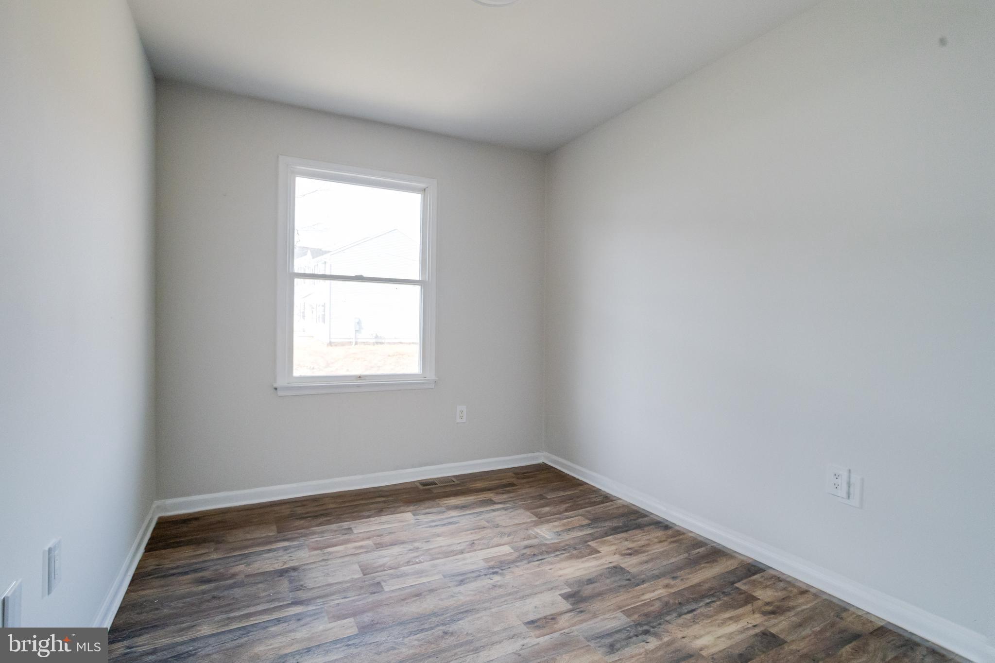 VILLAGE KNOLL - Residential