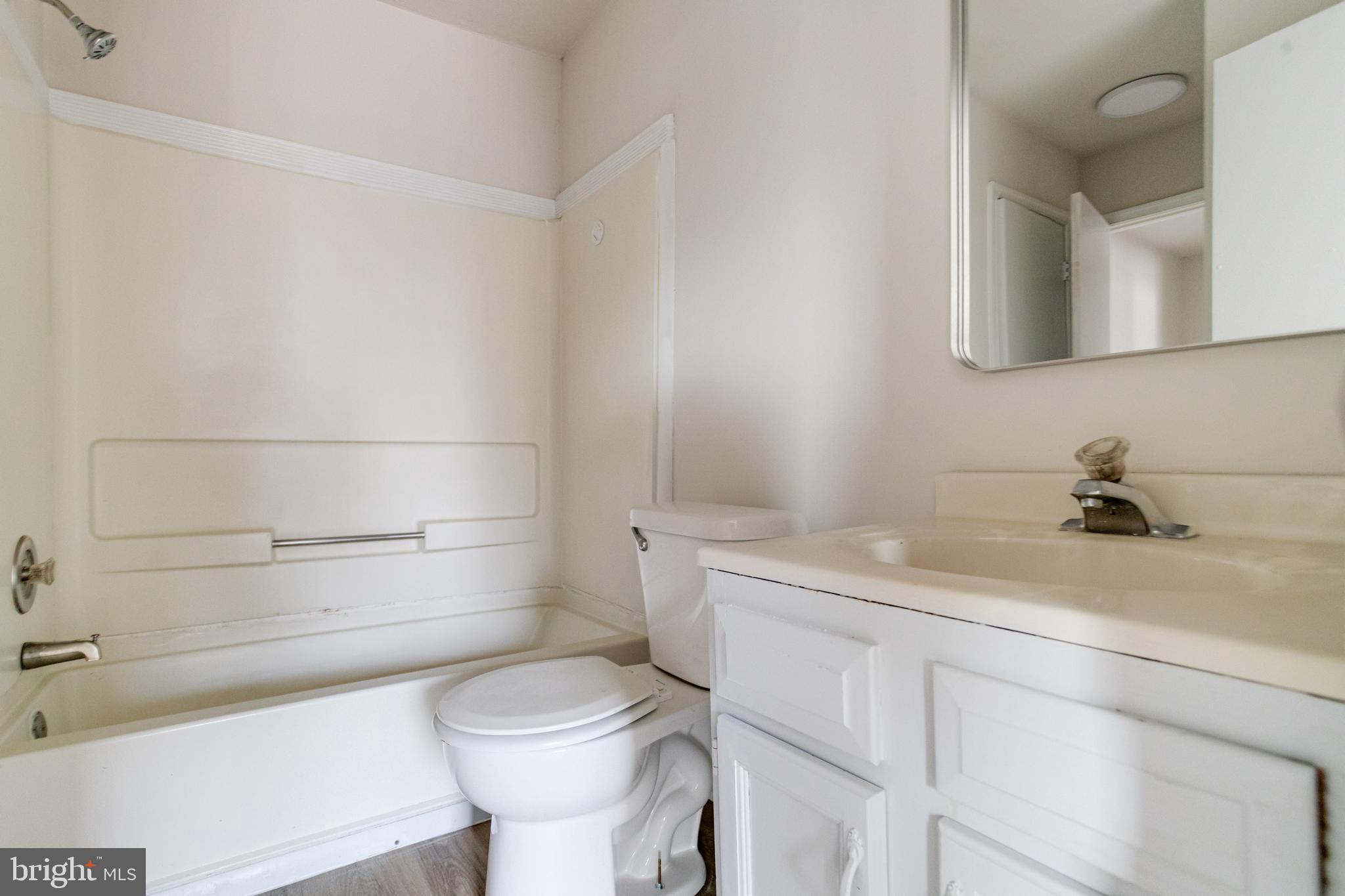 VILLAGE KNOLL - Residential