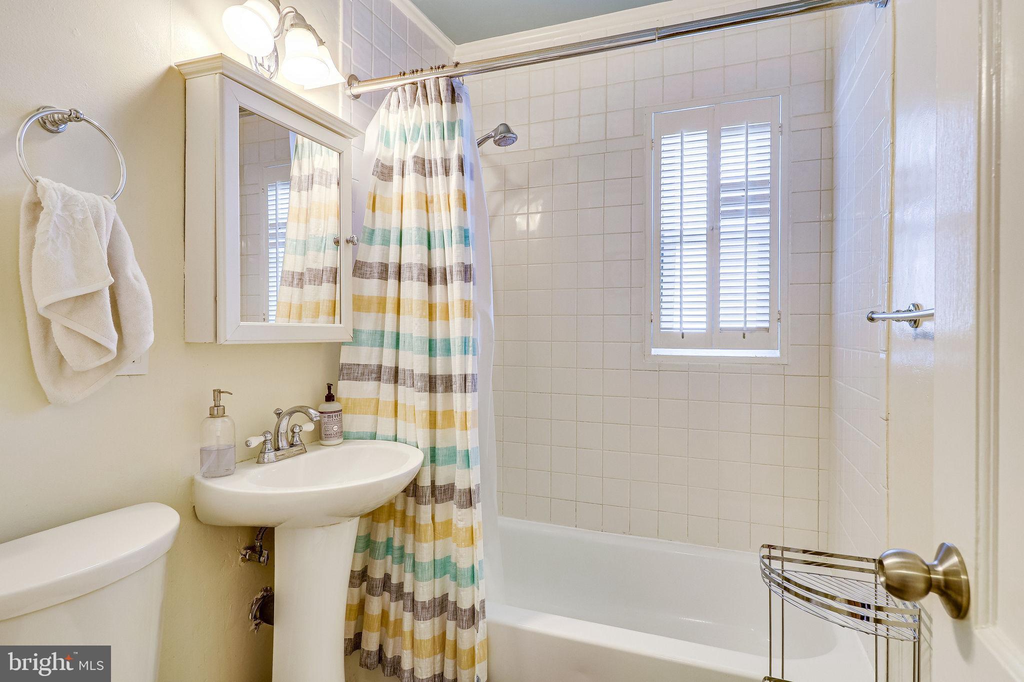 PIMMIT HILLS - Residential