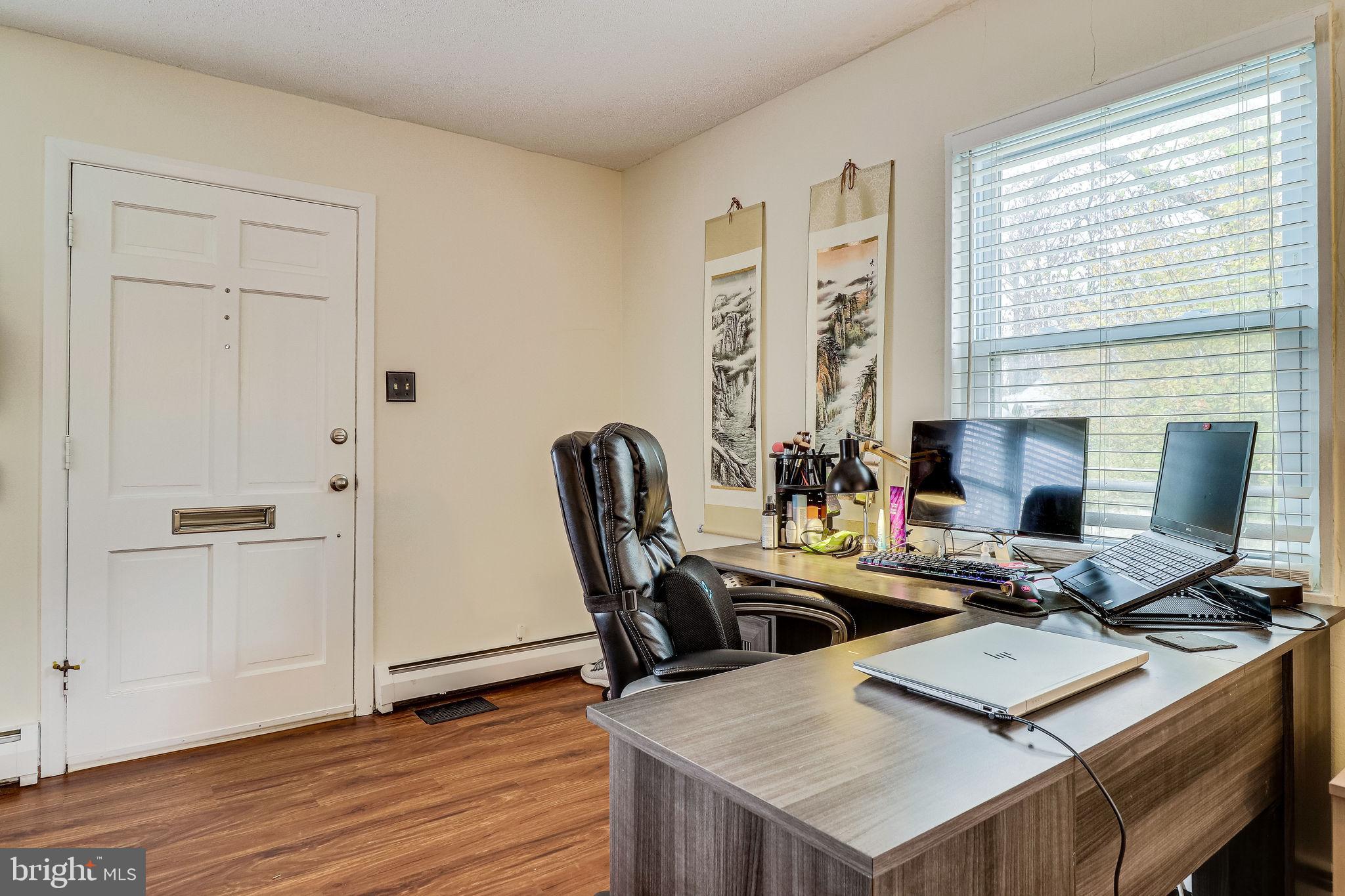 PIMMIT HILLS - Residential